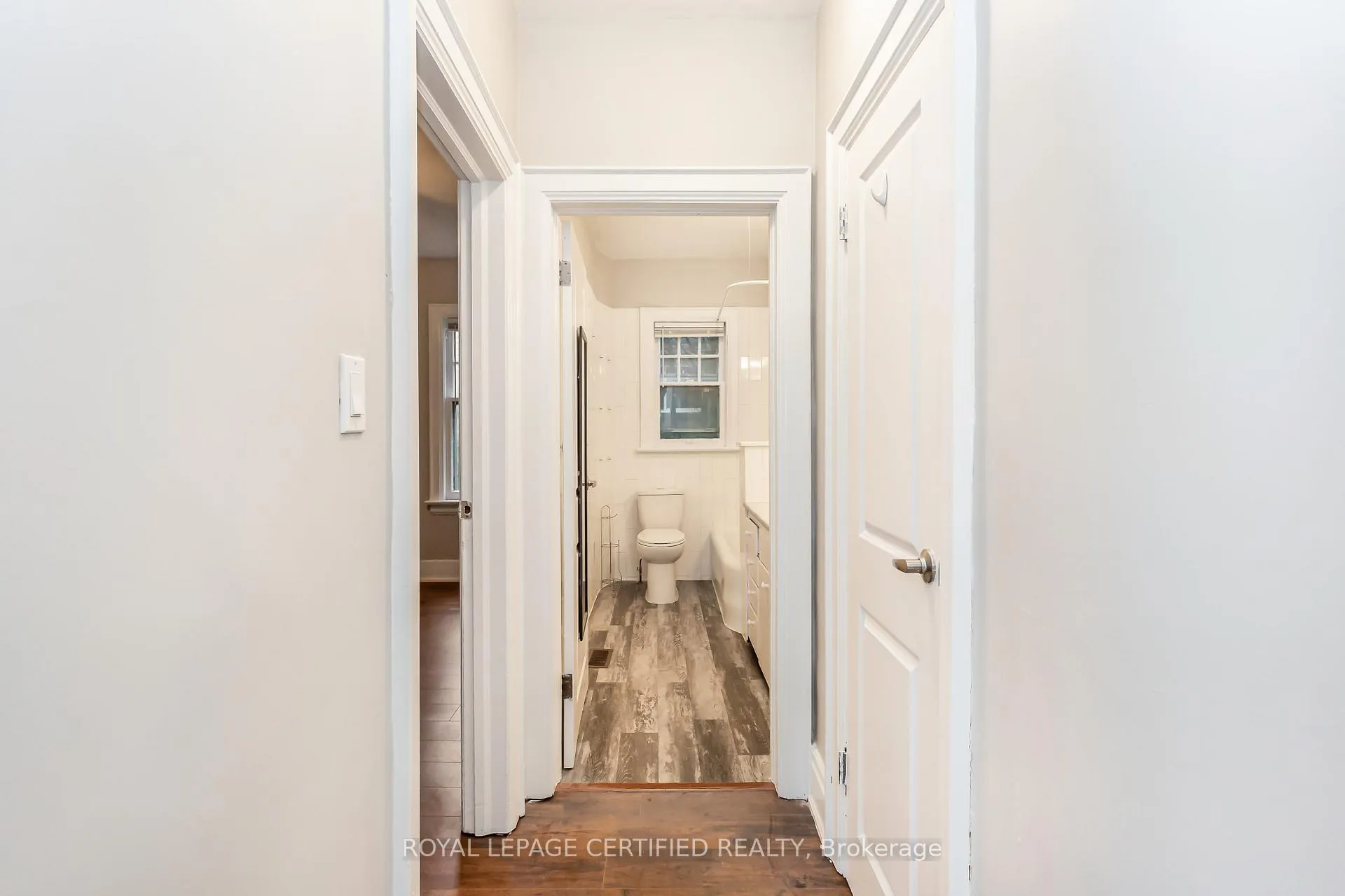 Photo 26 of 391 Dundas Street E, Hamilton, Waterdown — HOMEH