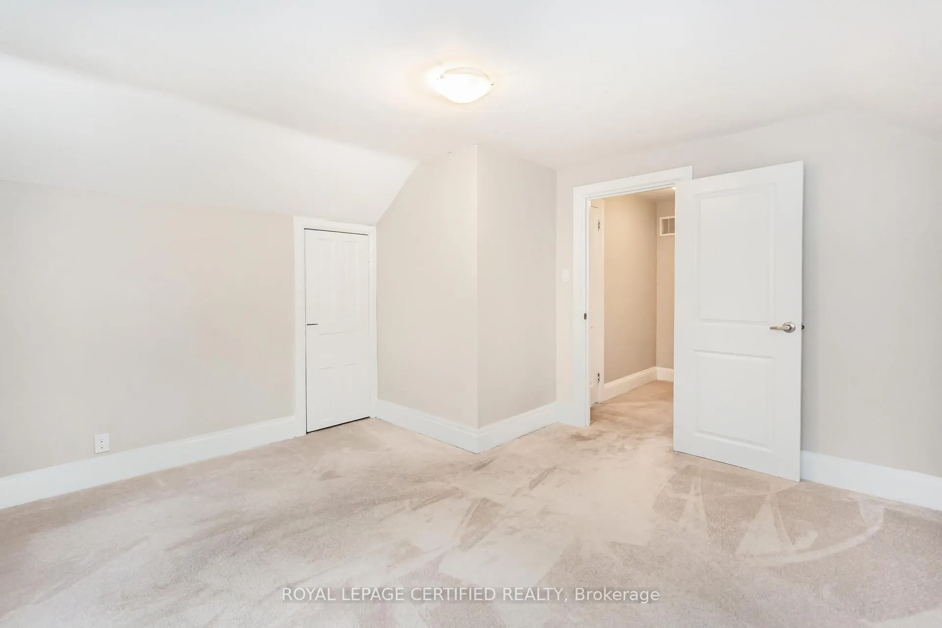 Photo 38 of 391 Dundas Street E, Hamilton, Waterdown — HOMEH