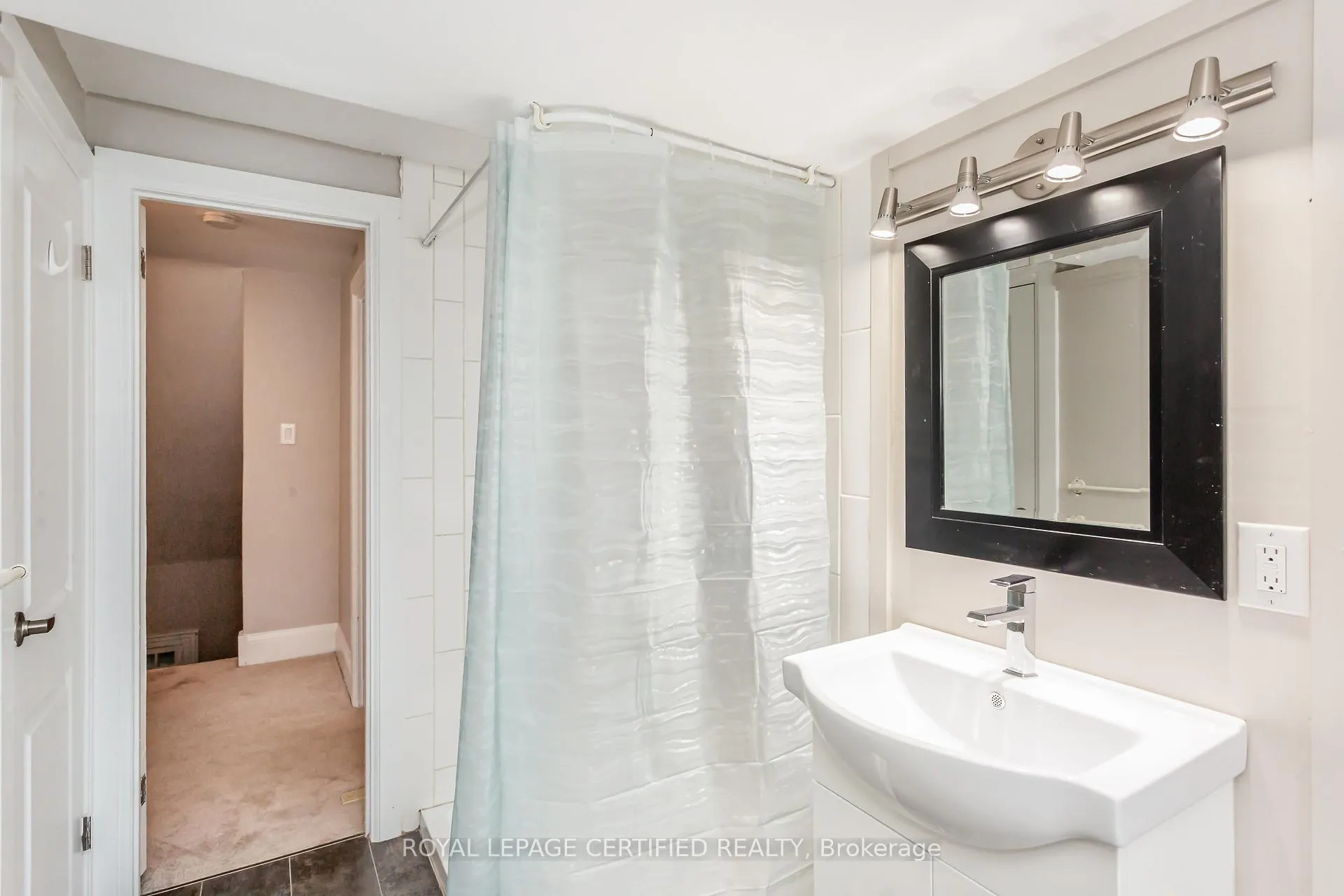 Photo 42 of 391 Dundas Street E, Hamilton, Waterdown — HOMEH