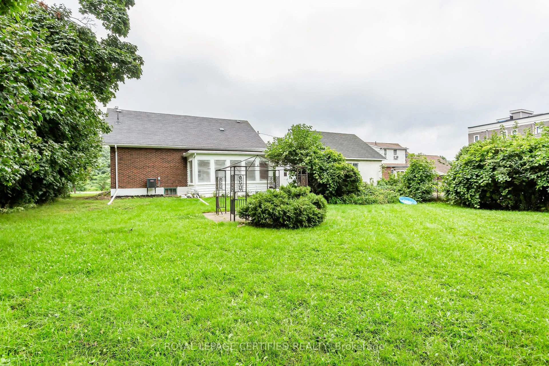 Photo 48 of 391 Dundas Street E, Hamilton, Waterdown — HOMEH