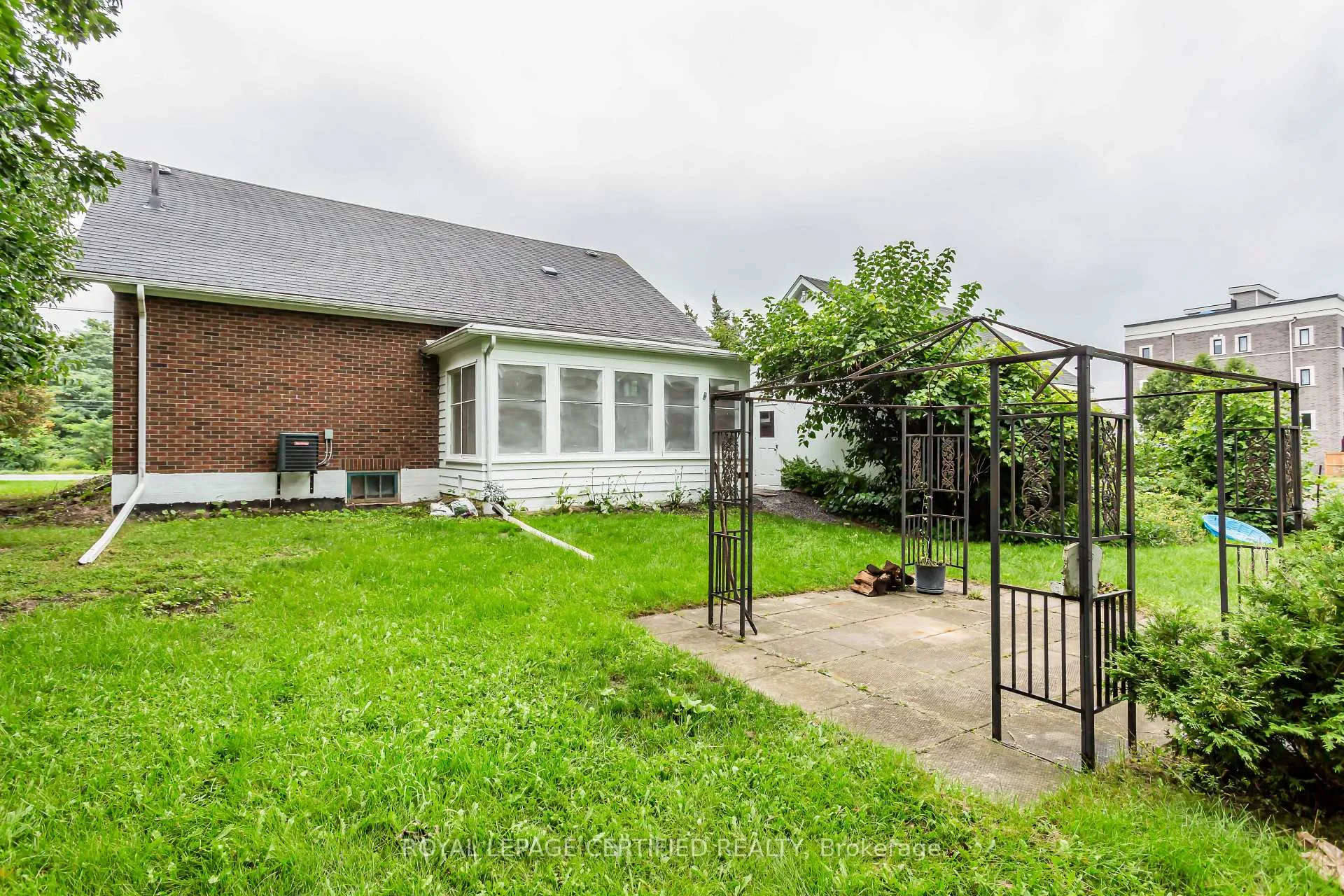 Photo 49 of 391 Dundas Street E, Hamilton, Waterdown — HOMEH