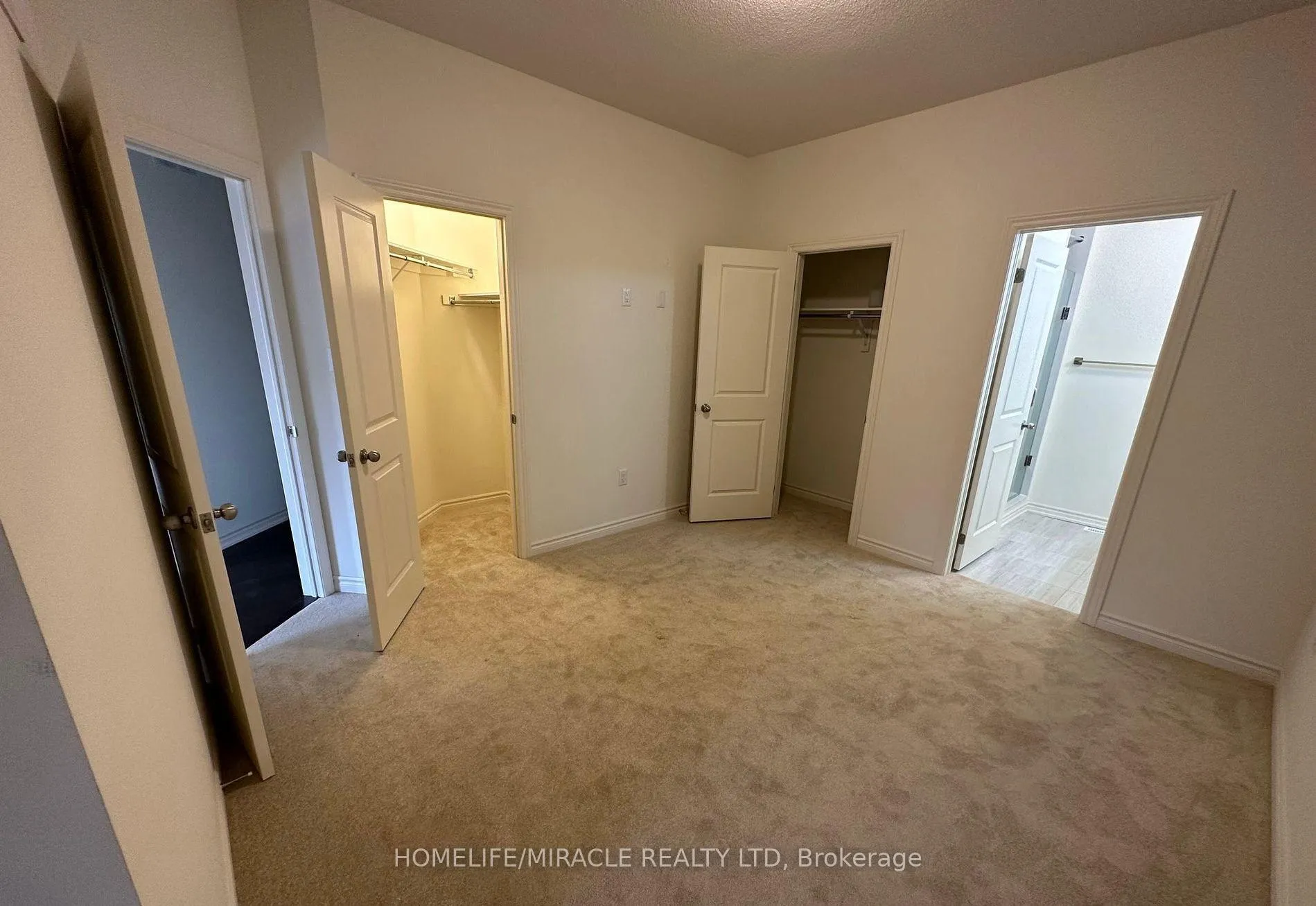 Photo 13 of 18 Arrowview Drive, Brampton, Northwest Brampton — HOMEH