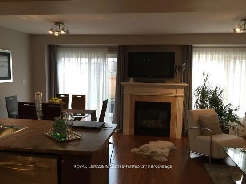 Photo 3 of 75 Trinity Church Road, Hamilton, Rural Glanbrook — HOMEH