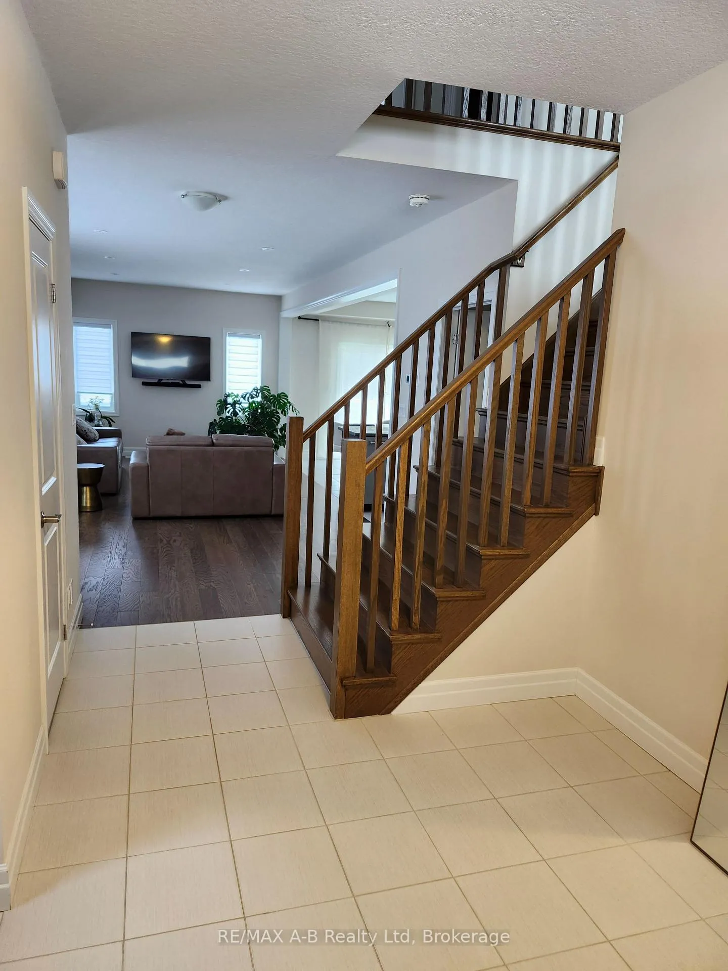 Photo 9 of 201 Bradshaw Drive, Stratford — HOMEH