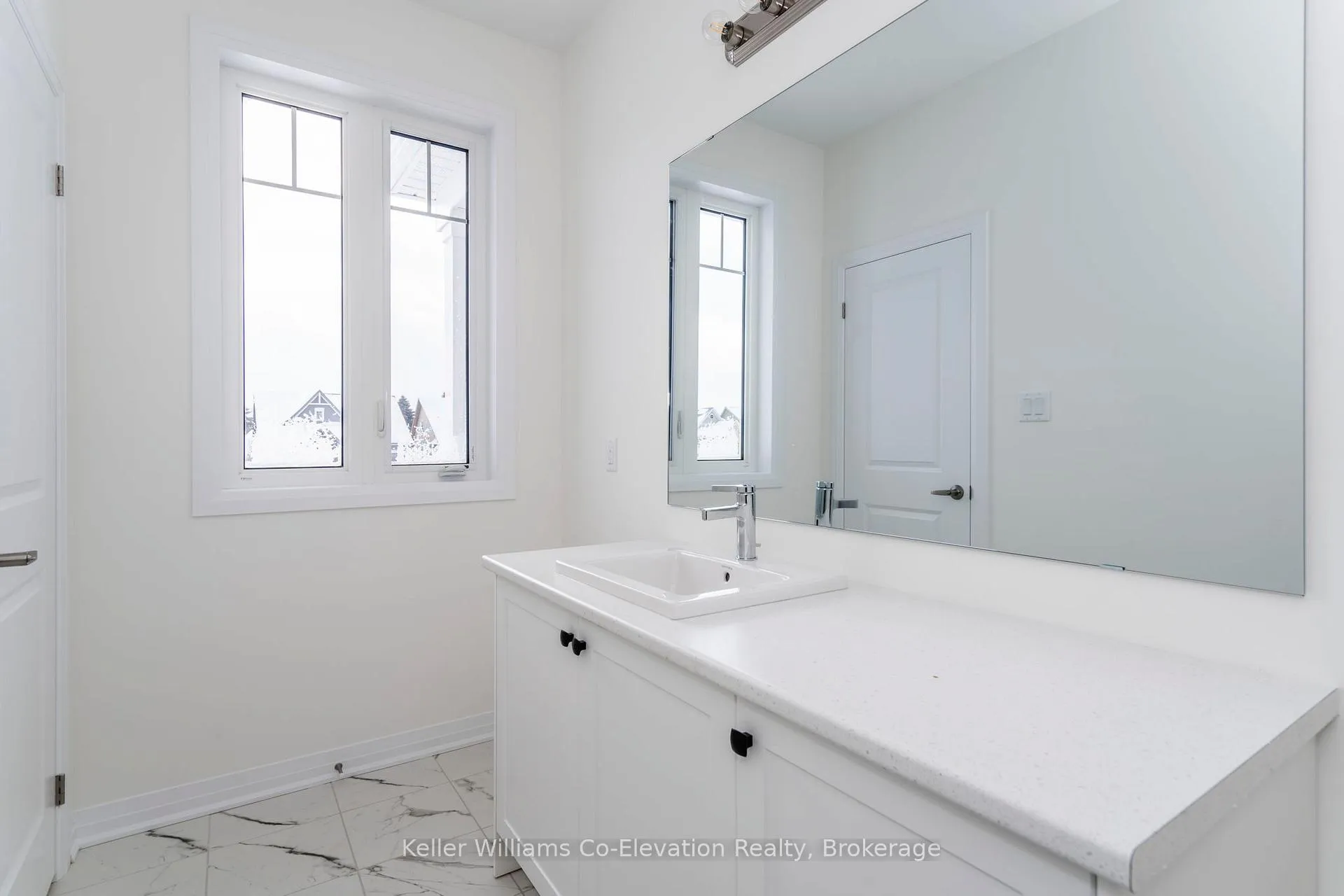 Photo 21 of 547 Hudson Crescent, Midland — HOMEH