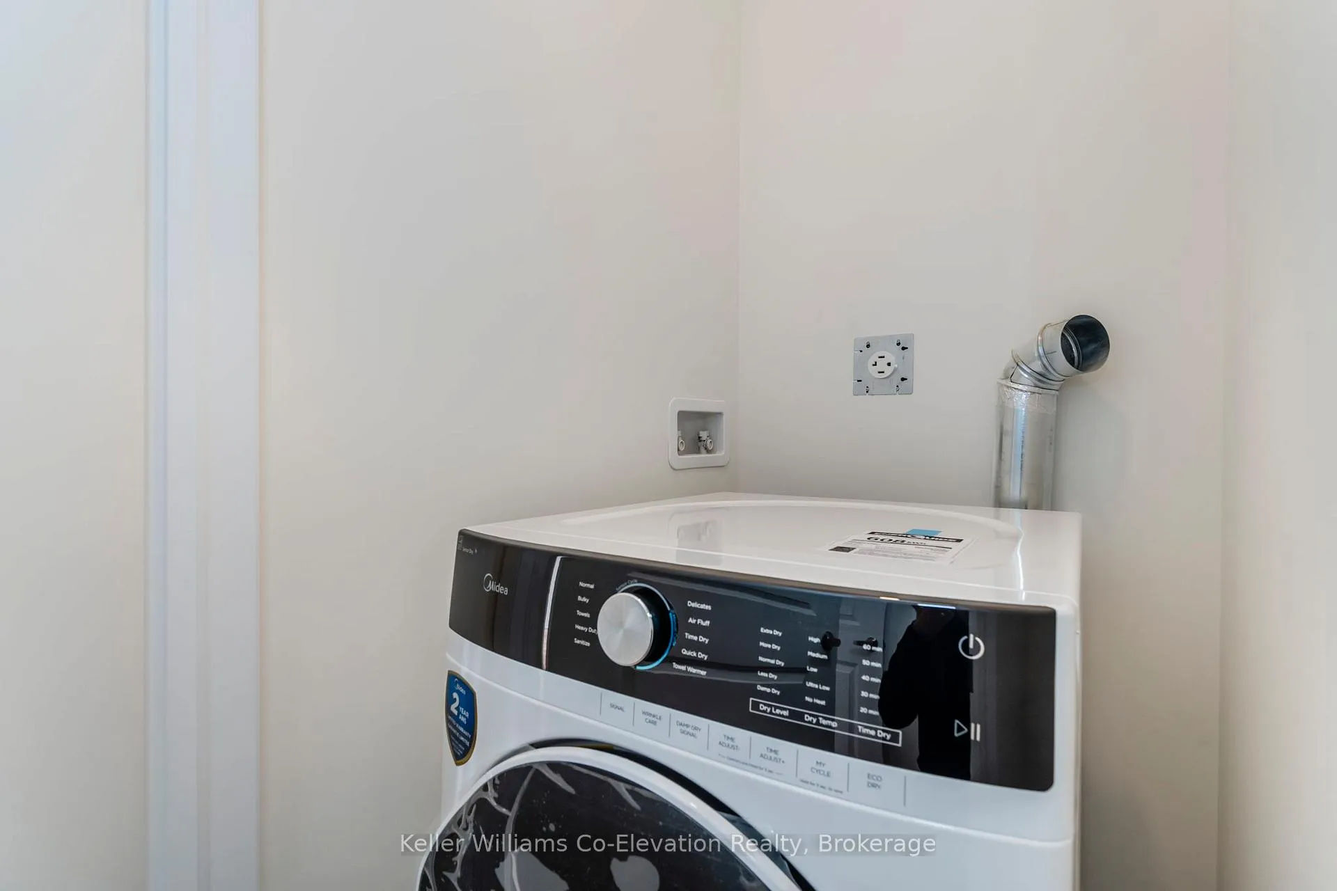 Photo 25 of 547 Hudson Crescent, Midland — HOMEH