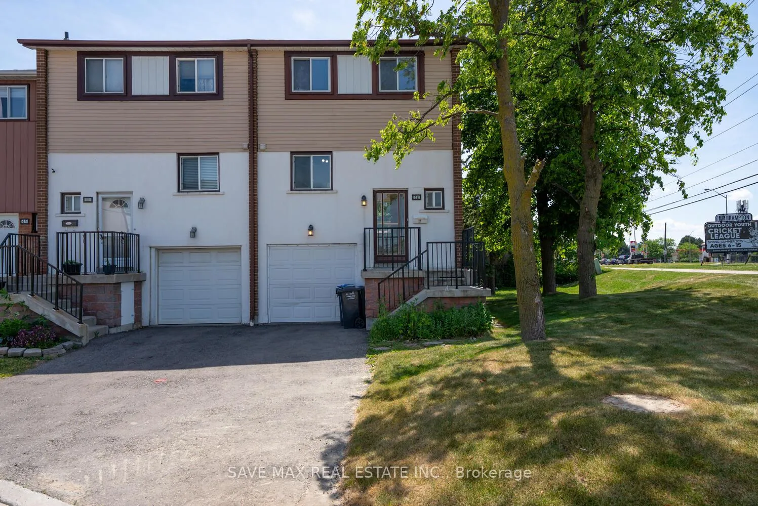 Photo 2 of 62 Moregate Crescent, Brampton, Central Park — HOMEH
