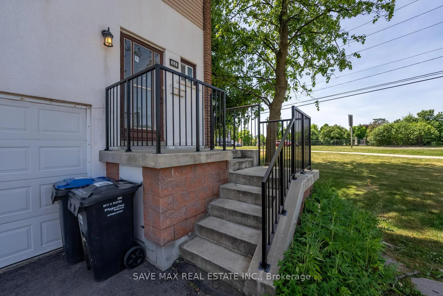 Photo 3 of 62 Moregate Crescent, Brampton, Central Park — HOMEH