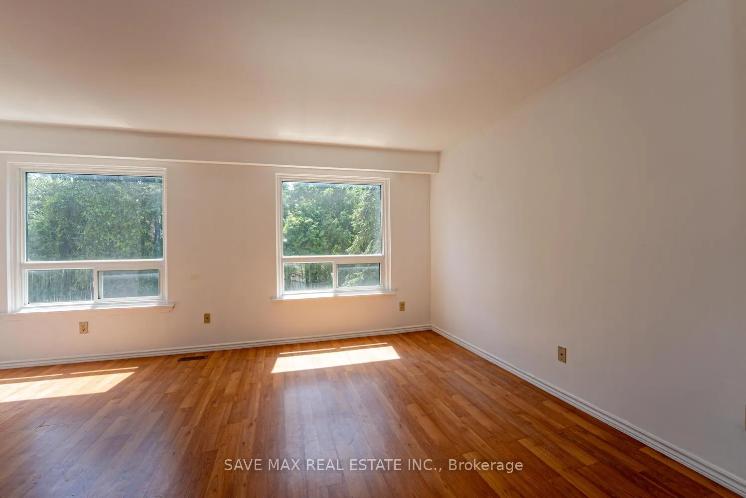 Photo 5 of 62 Moregate Crescent, Brampton, Central Park — HOMEH