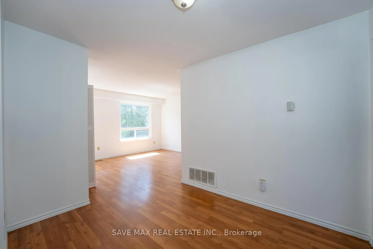 Photo 8 of 62 Moregate Crescent, Brampton, Central Park — HOMEH
