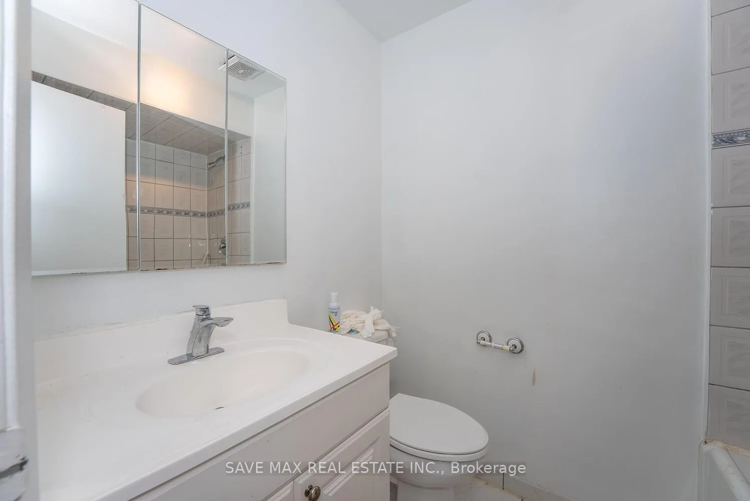 Photo 18 of 62 Moregate Crescent, Brampton, Central Park — HOMEH
