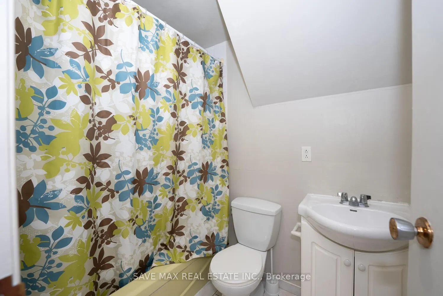 Photo 35 of 62 Moregate Crescent, Brampton, Central Park — HOMEH
