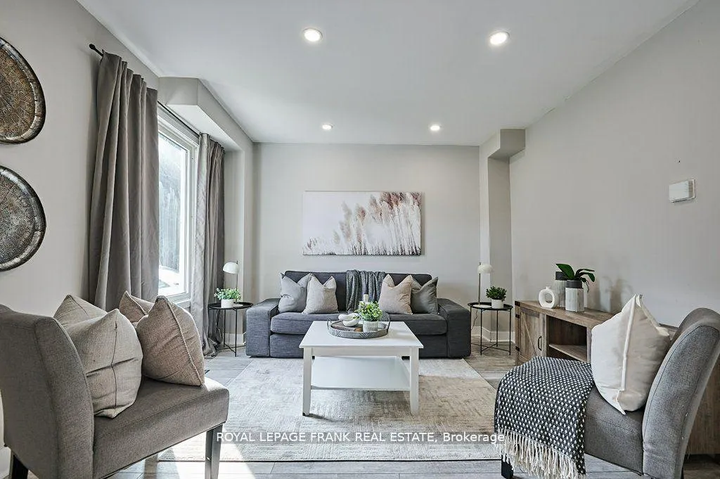 Photo 6 of 493 St. Lawrence Avenue, Oshawa, Central — HOMEH