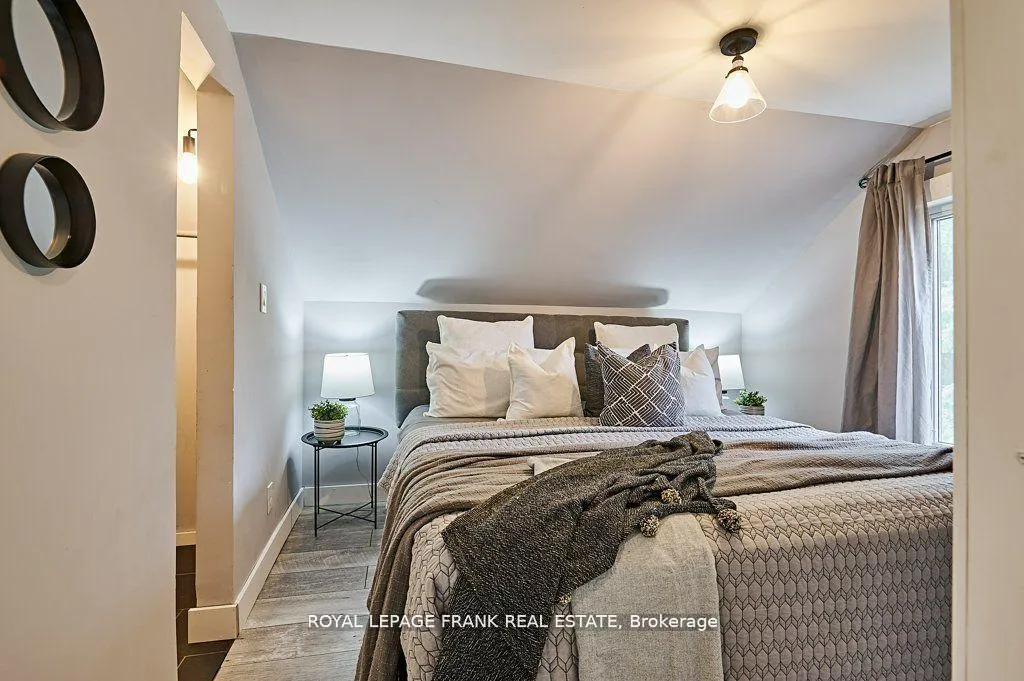Photo 24 of 493 St. Lawrence Avenue, Oshawa, Central — HOMEH