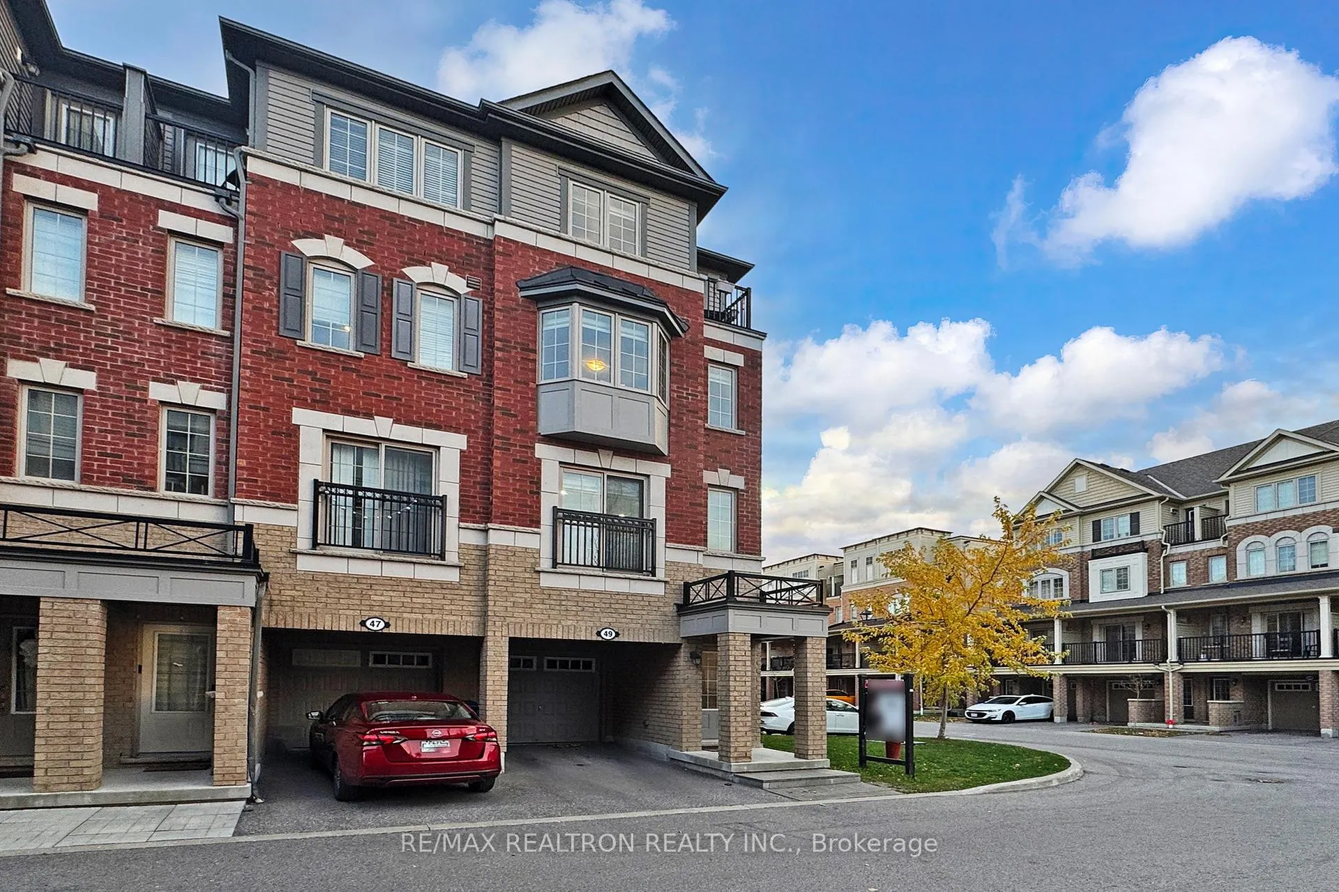 Photo 2 of 49 Filly Path, Oshawa, Windfields — HOMEH