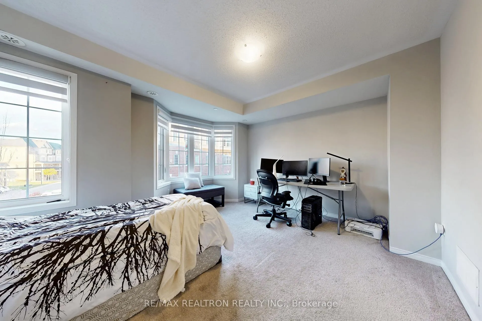 Photo 17 of 49 Filly Path, Oshawa, Windfields — HOMEH