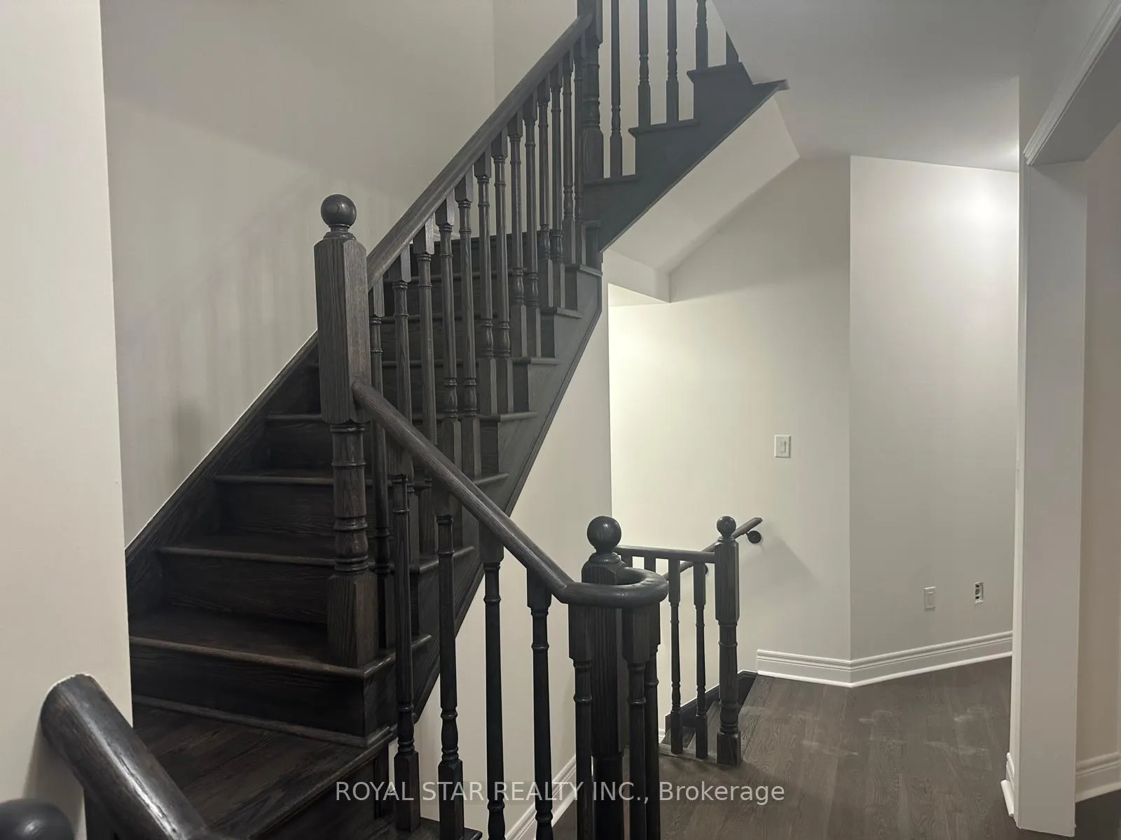 Photo 1 of 42 Keyworth Crescent, Brampton, Sandringham-Wellington North — HOMEH