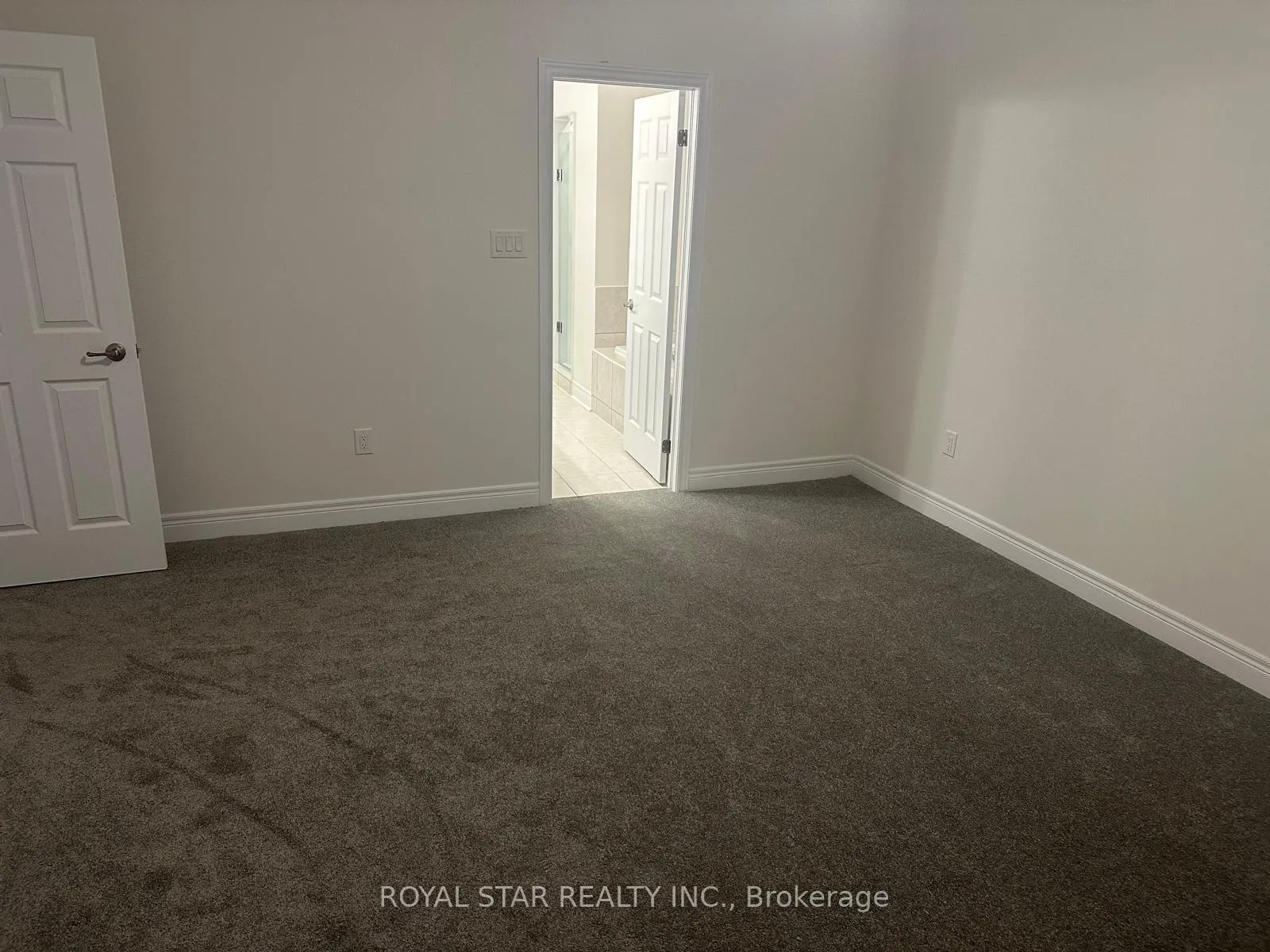 Photo 9 of 42 Keyworth Crescent, Brampton, Sandringham-Wellington North — HOMEH