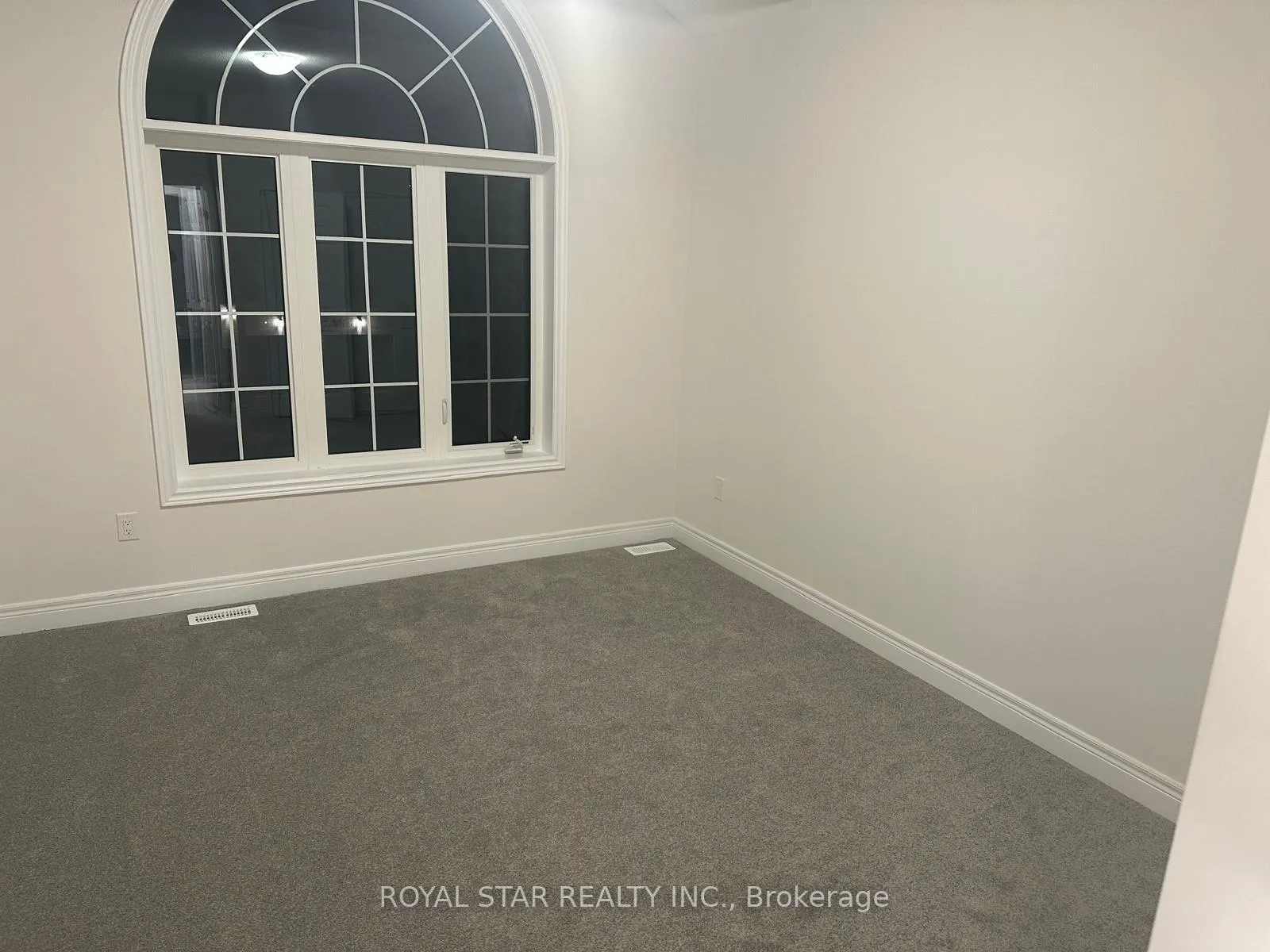 Photo 11 of 42 Keyworth Crescent, Brampton, Sandringham-Wellington North — HOMEH