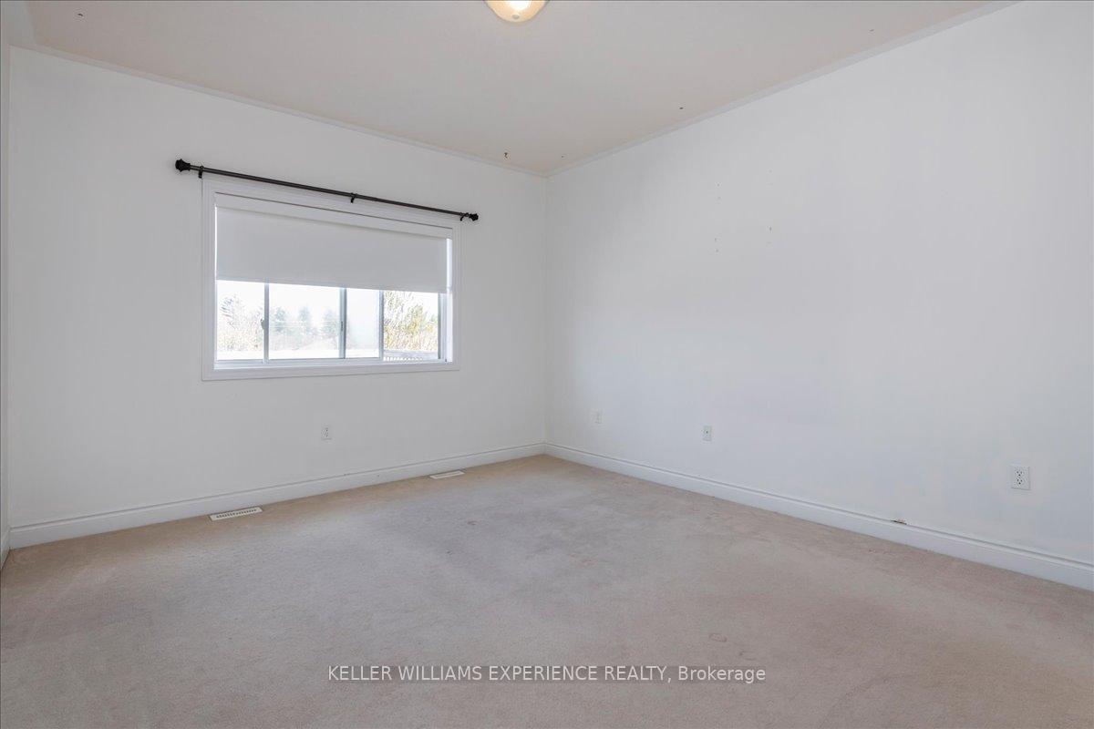 Photo 16 of 33 Primrose Crescent, Barrie, Ardagh — HOMEH