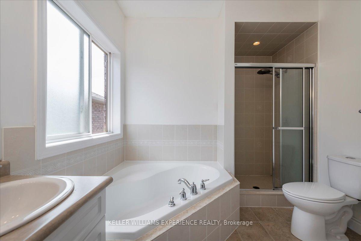 Photo 18 of 33 Primrose Crescent, Barrie, Ardagh — HOMEH