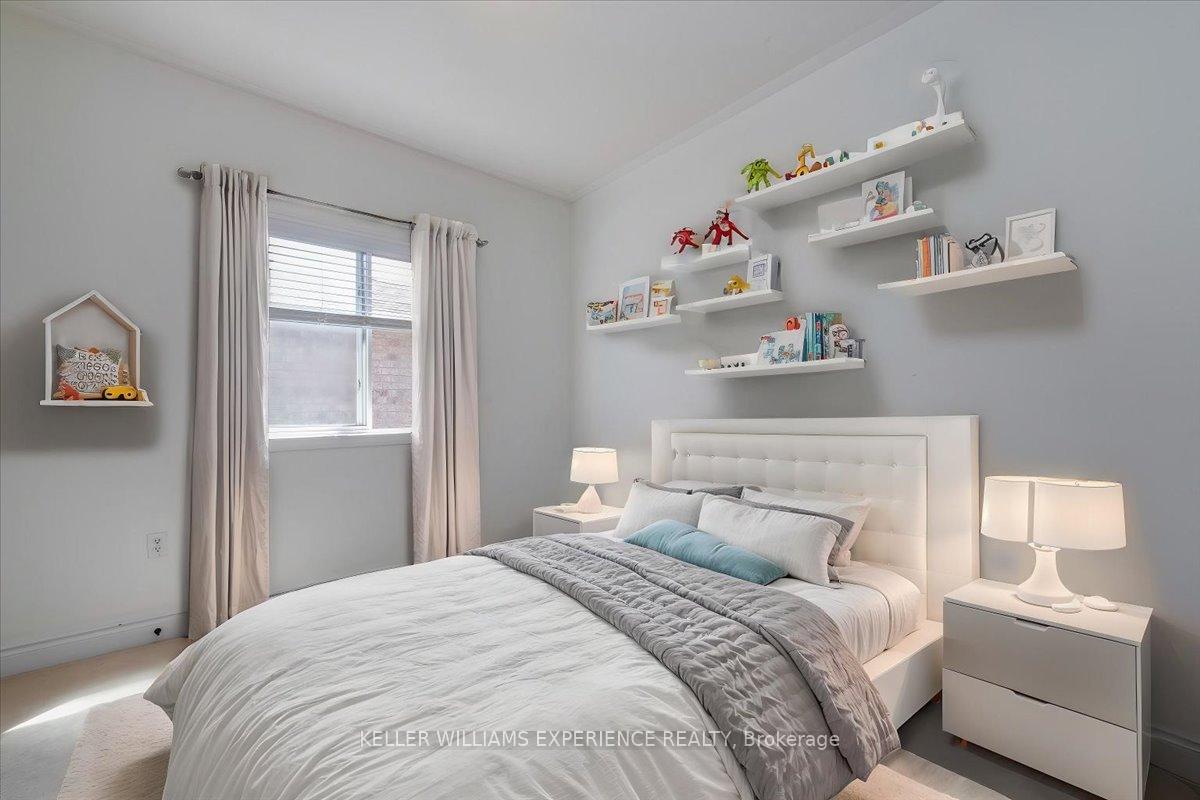 Photo 19 of 33 Primrose Crescent, Barrie, Ardagh — HOMEH