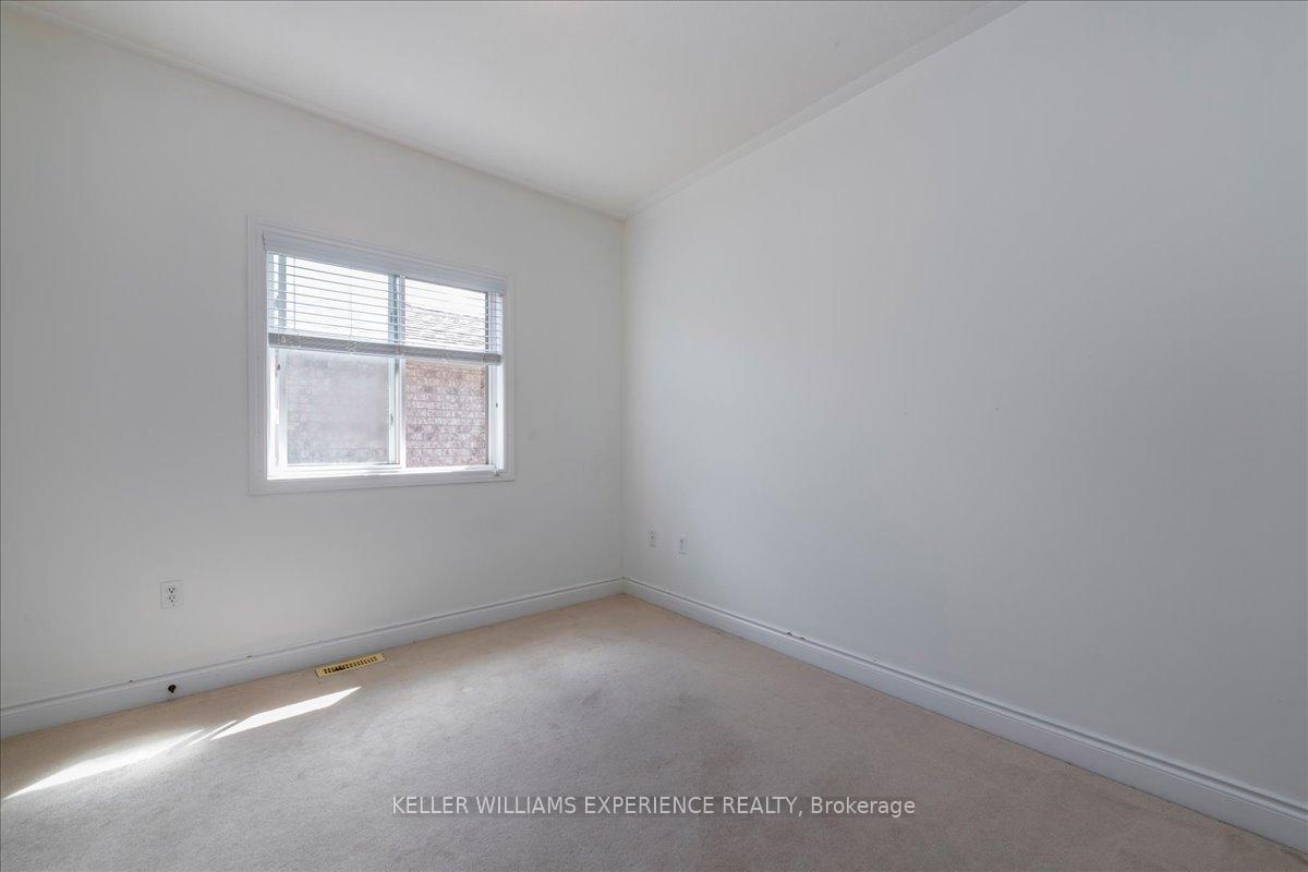 Photo 20 of 33 Primrose Crescent, Barrie, Ardagh — HOMEH