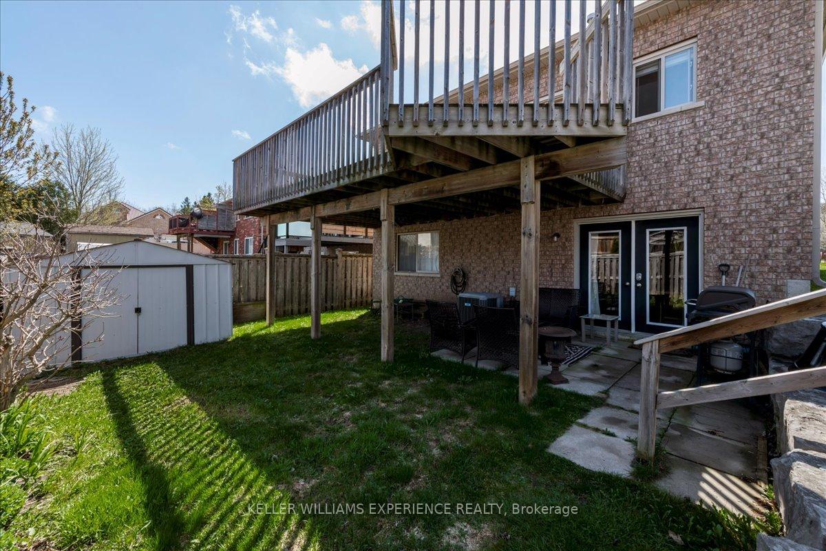 Photo 26 of 33 Primrose Crescent, Barrie, Ardagh — HOMEH