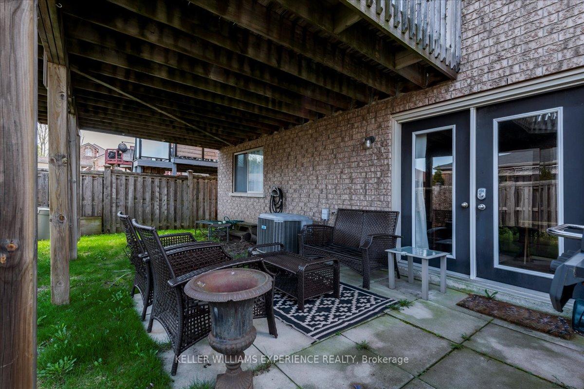 Photo 27 of 33 Primrose Crescent, Barrie, Ardagh — HOMEH
