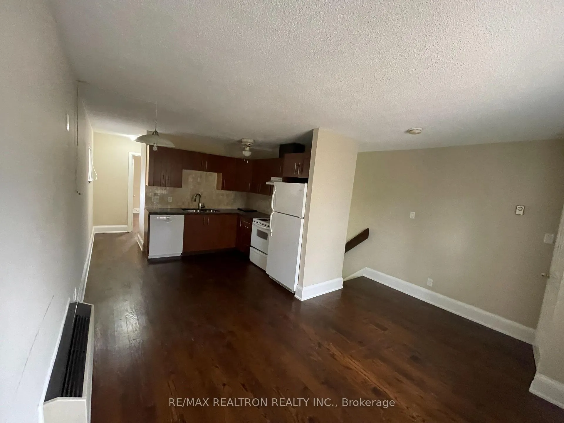 Front of Unit 3, 181 Harlandale Avenue