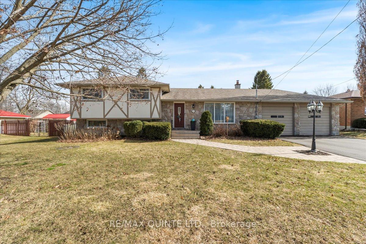 Photo 2 of 48 Maitland Drive, Belleville, Thurlow Ward — HOMEH