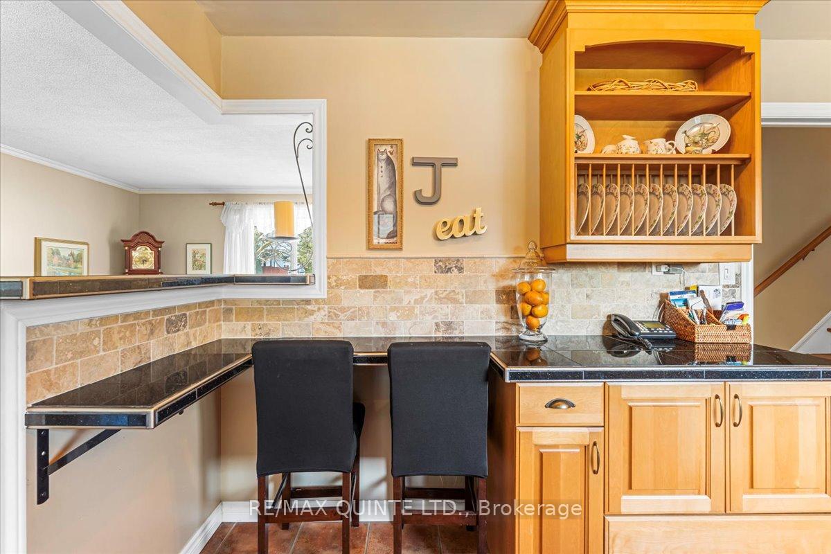 Photo 14 of 48 Maitland Drive, Belleville, Thurlow Ward — HOMEH