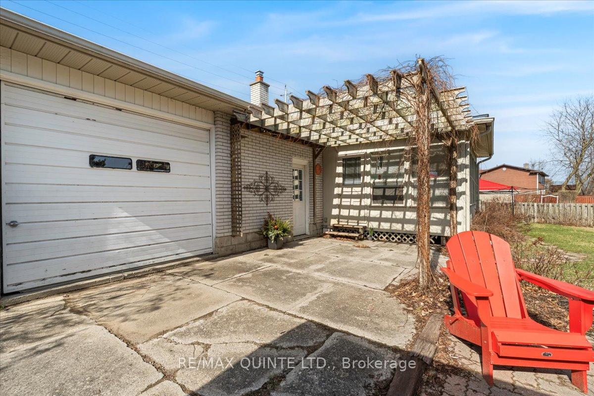 Photo 36 of 48 Maitland Drive, Belleville, Thurlow Ward — HOMEH