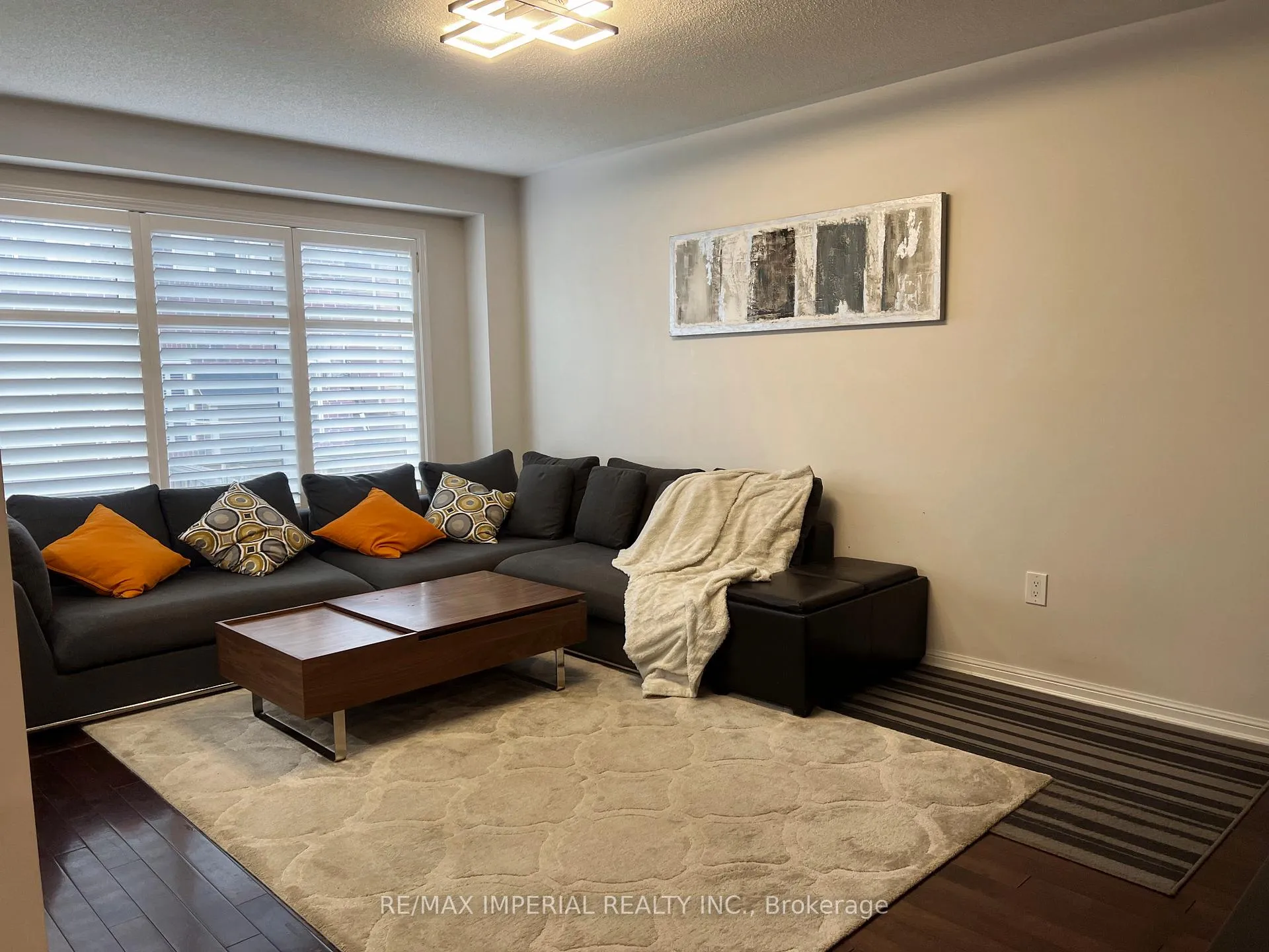 Photo 4 of 1871 Liatris Drive, Pickering, Duffin Heights — HOMEH