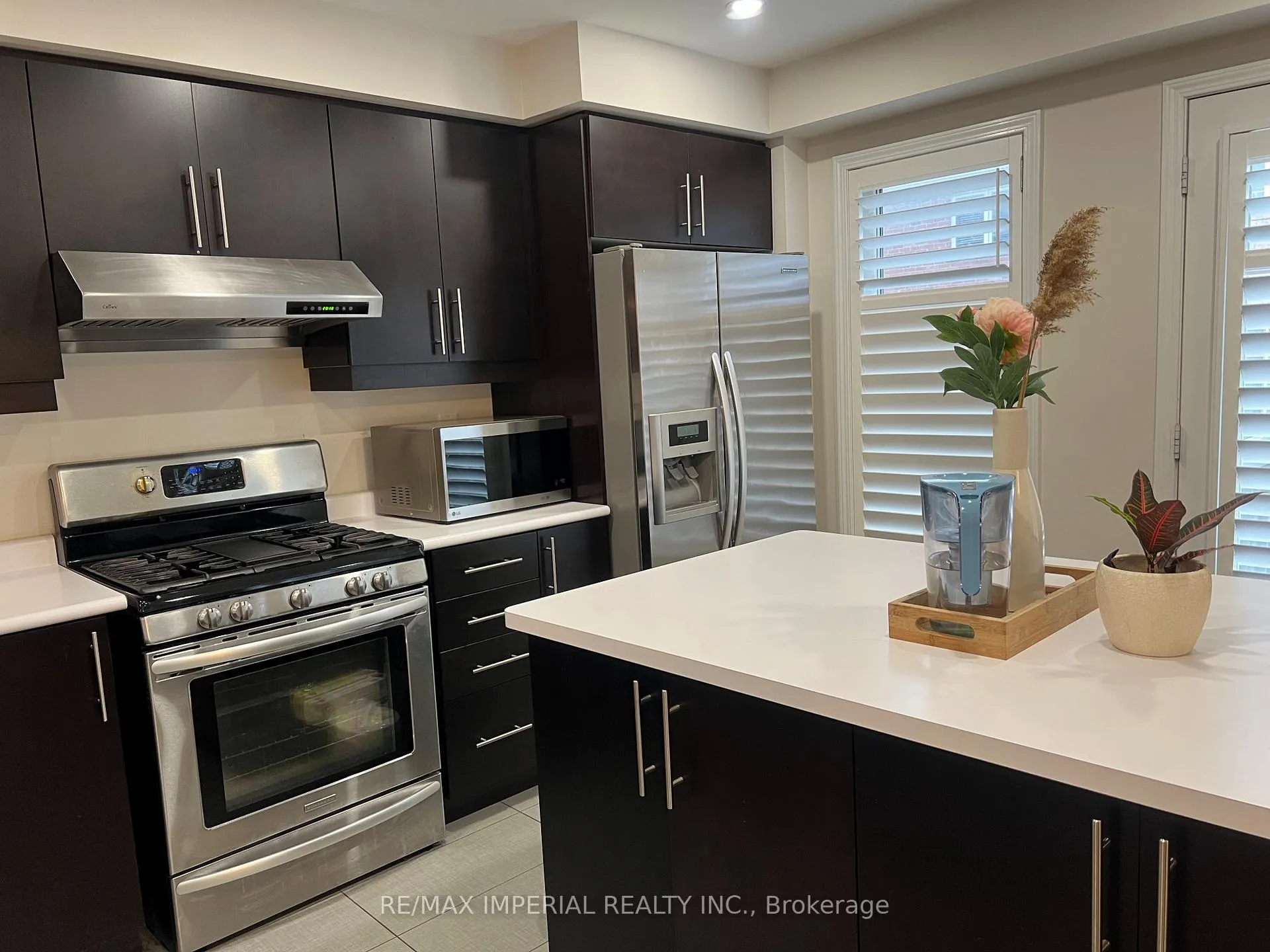 Photo 8 of 1871 Liatris Drive, Pickering, Duffin Heights — HOMEH
