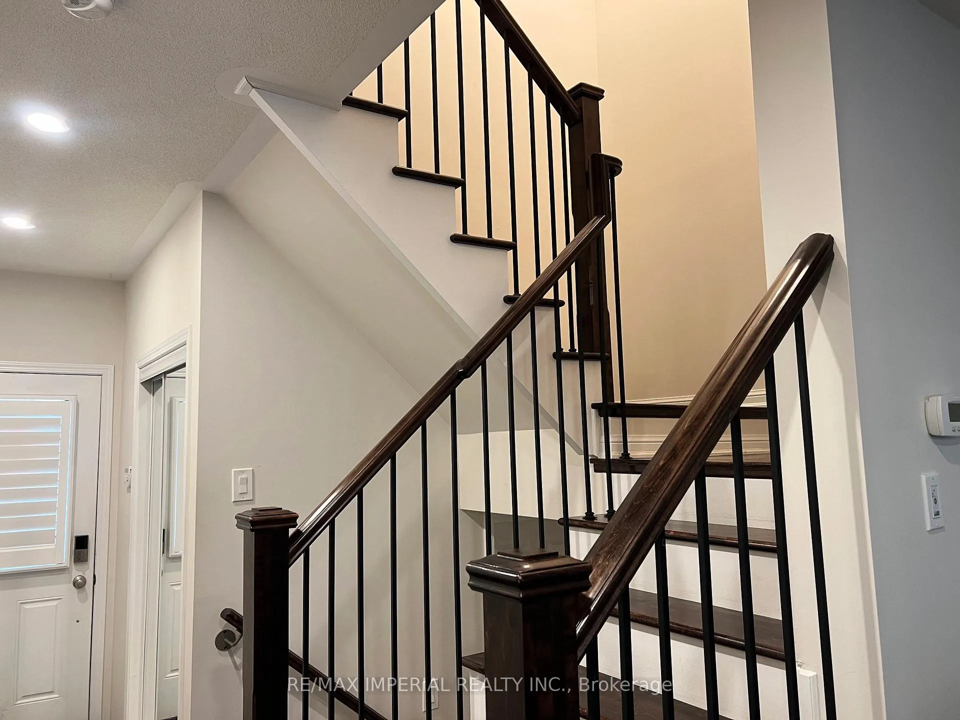Photo 11 of 1871 Liatris Drive, Pickering, Duffin Heights — HOMEH