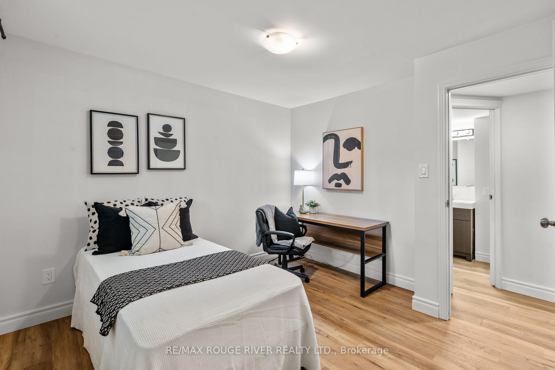 Photo 28 of 41 Peachtree Crescent, Clarington, Bowmanville — HOMEH