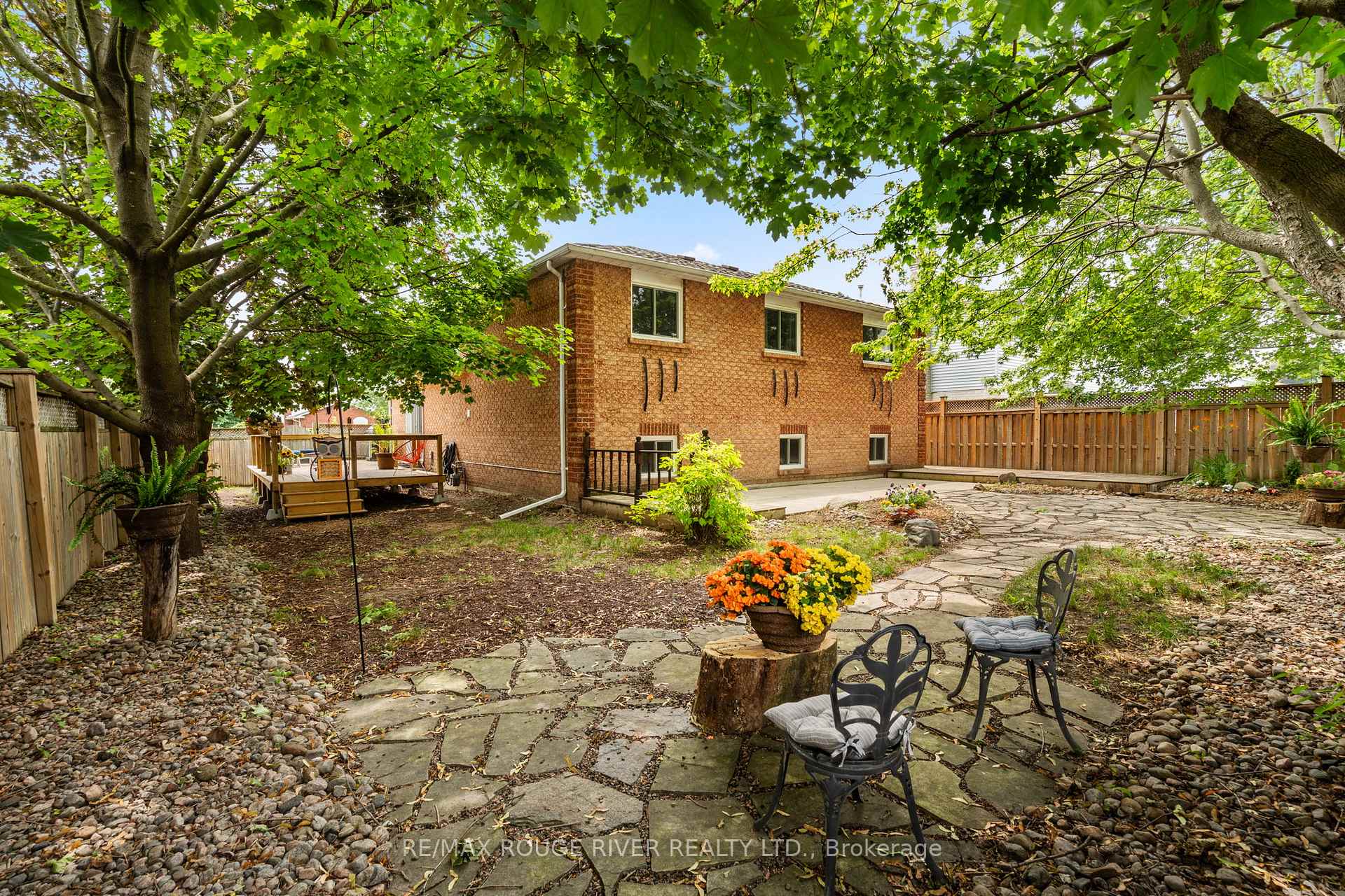 Photo 34 of 41 Peachtree Crescent, Clarington, Bowmanville — HOMEH