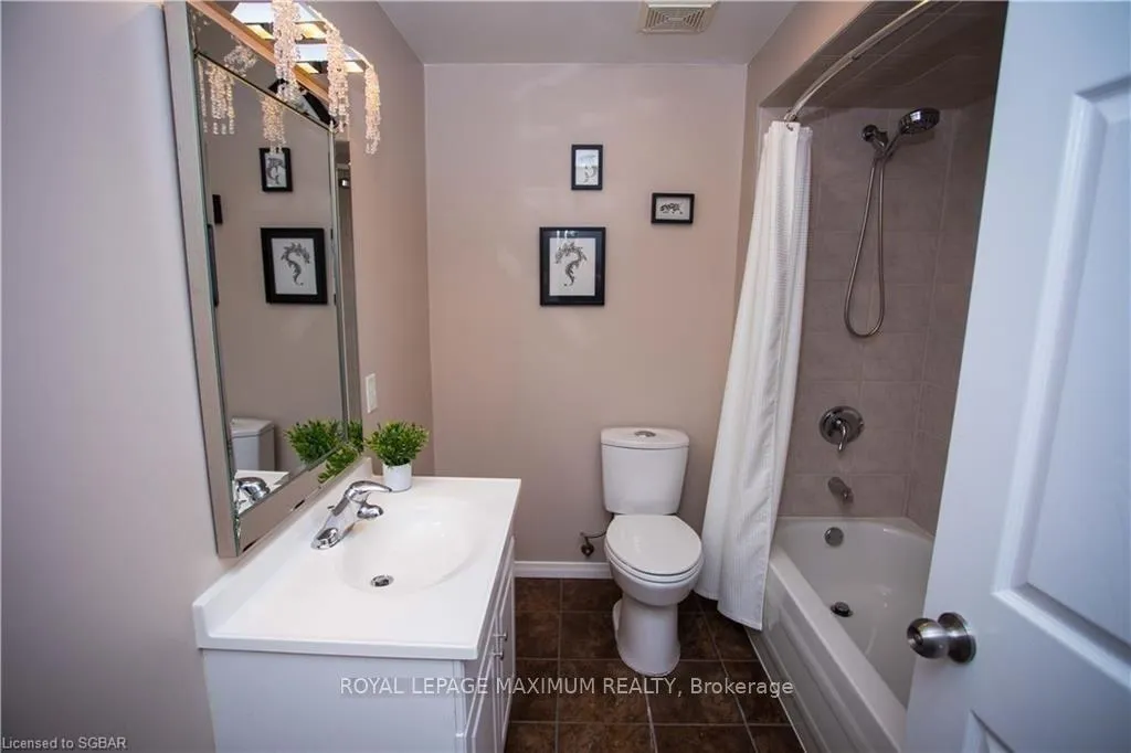 Photo 11 of 12 Trask Drive, Barrie, Ardagh — HOMEH