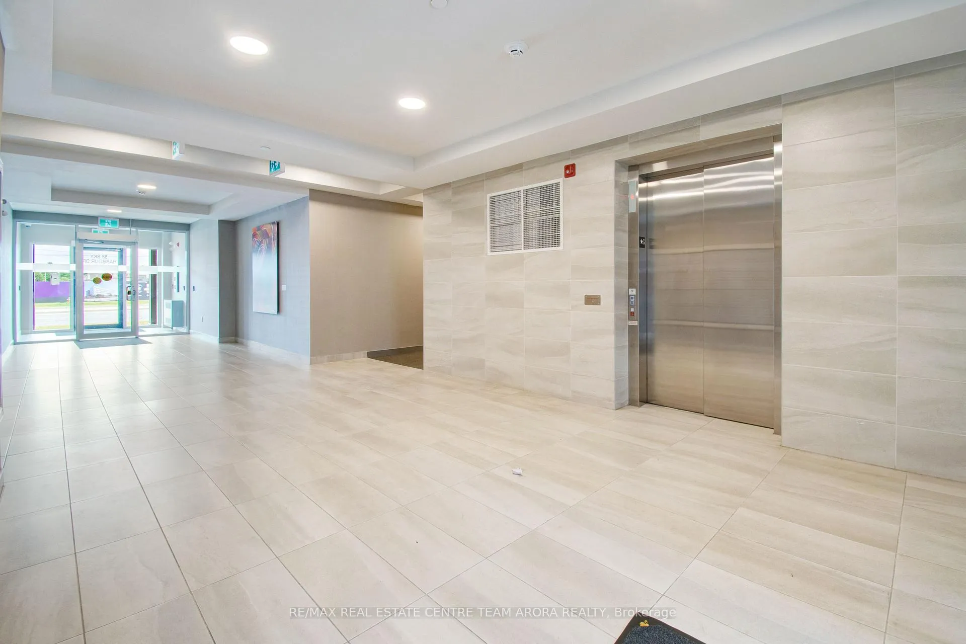 Photo 3 of Unit 417, 58 Sky Harbour Drive, Brampton, Bram West — HOMEH