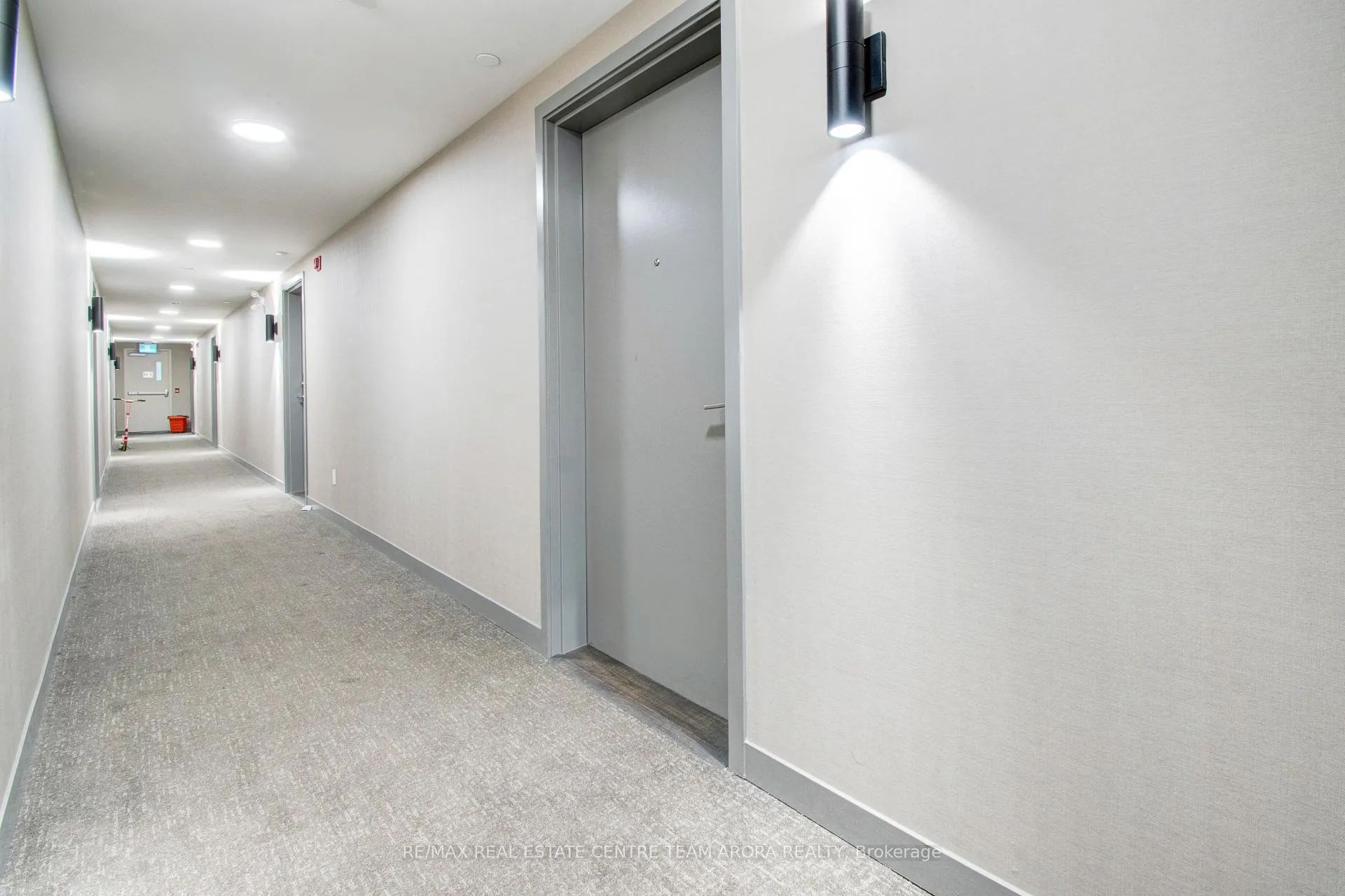 Photo 7 of Unit 417, 58 Sky Harbour Drive, Brampton, Bram West — HOMEH