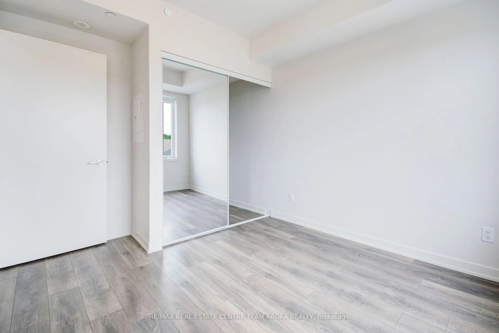 Photo 26 of Unit 417, 58 Sky Harbour Drive, Brampton, Bram West — HOMEH