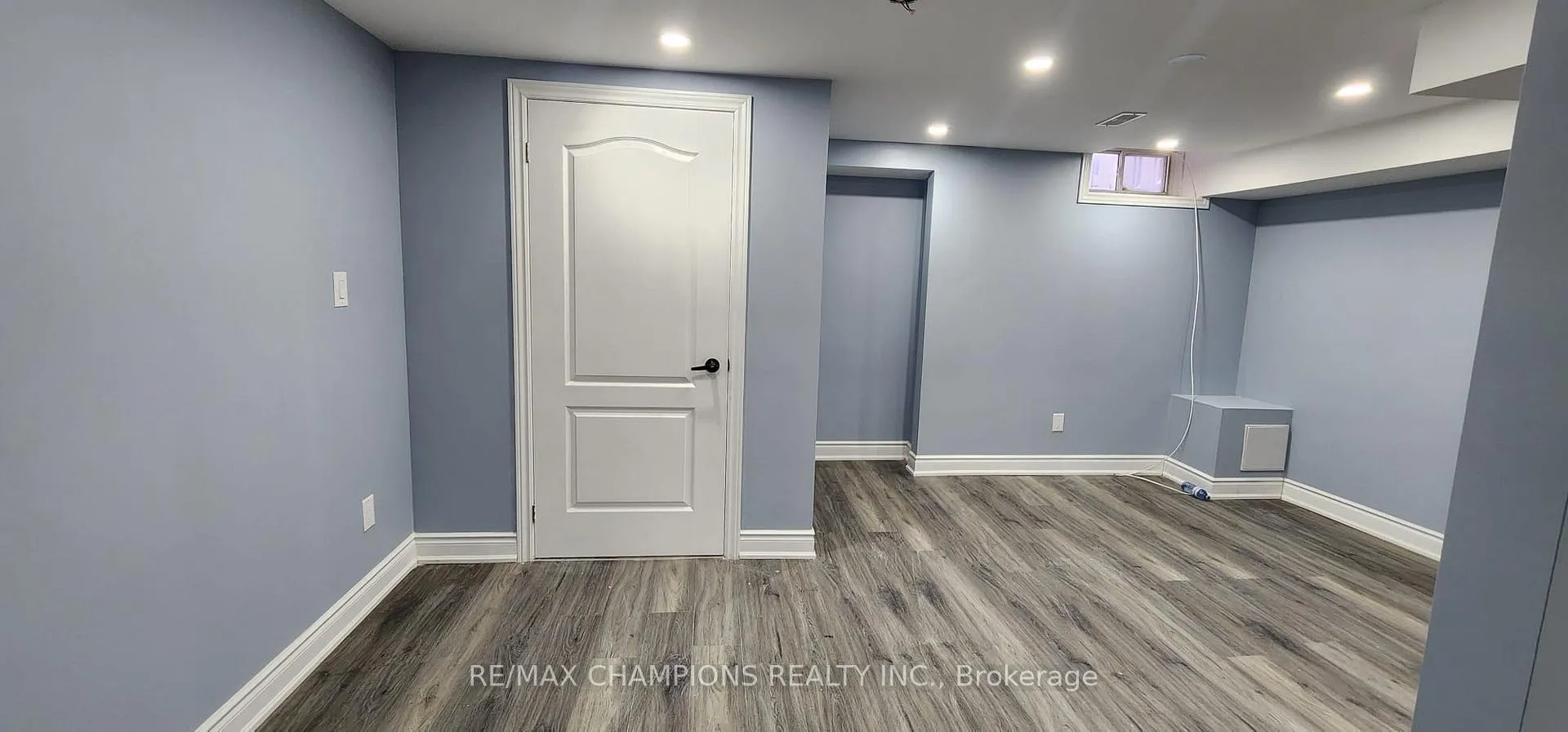 Photo 5 of Unit (Bsmt), 39 hall Crescent, Brampton, Northwood Park — HOMEH