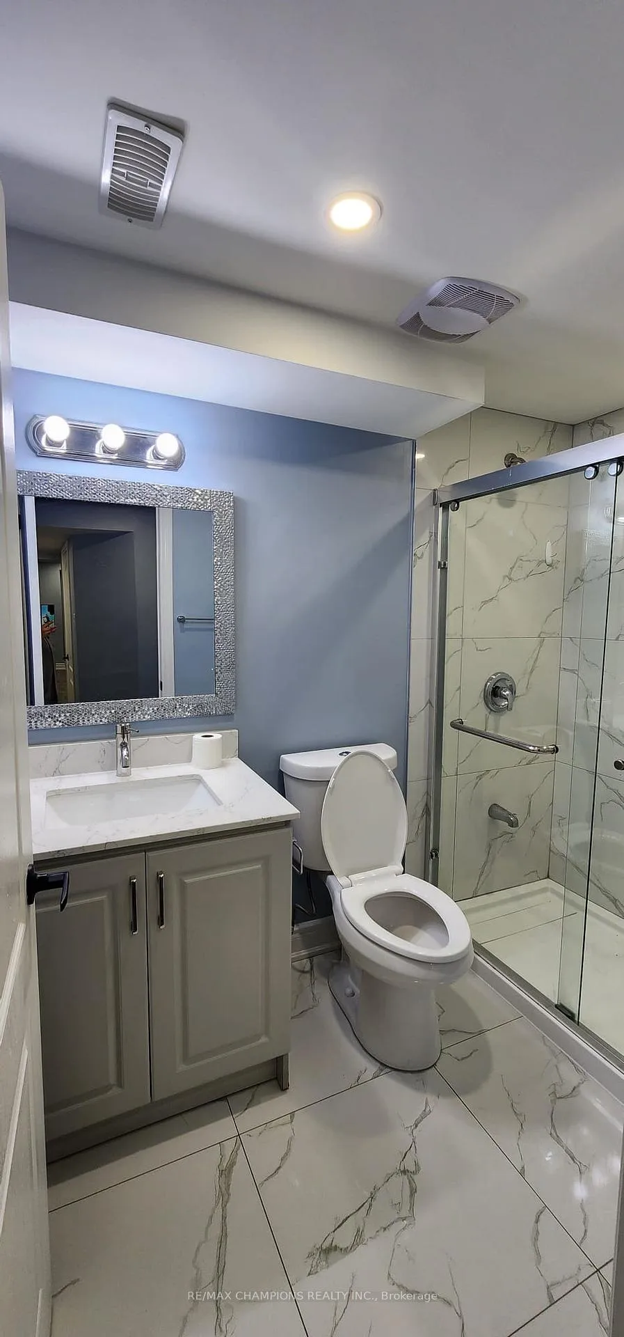 Photo 7 of Unit (Bsmt), 39 hall Crescent, Brampton, Northwood Park — HOMEH