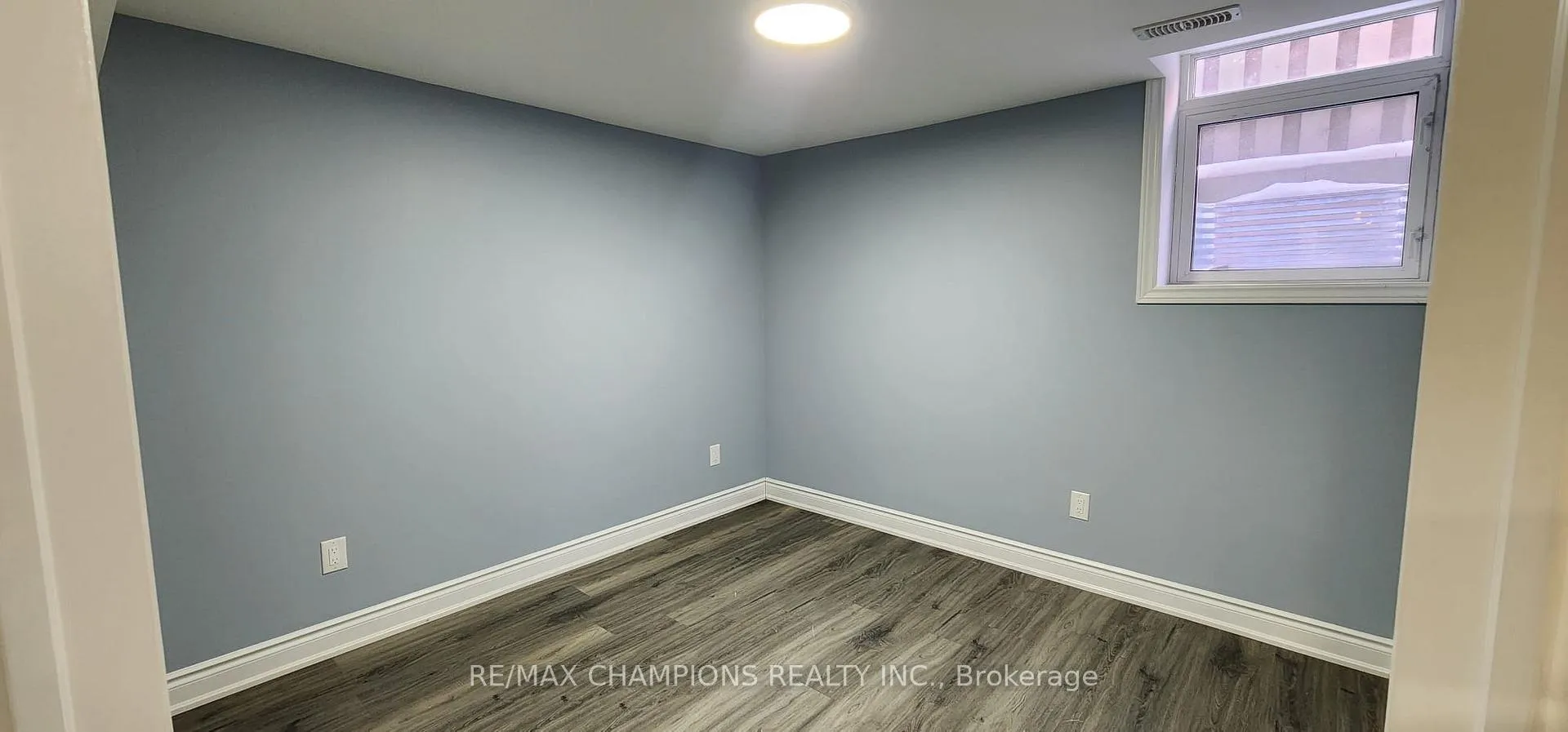 Photo 9 of Unit (Bsmt), 39 hall Crescent, Brampton, Northwood Park — HOMEH