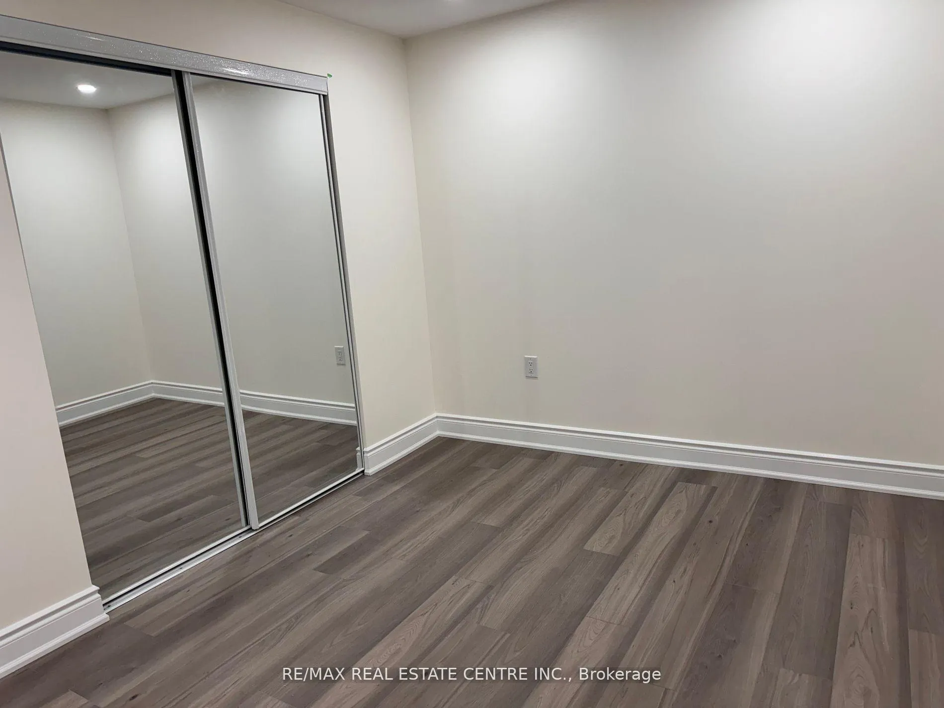 Photo 10 of 25 Parity Road, Brampton, Credit Valley — HOMEH