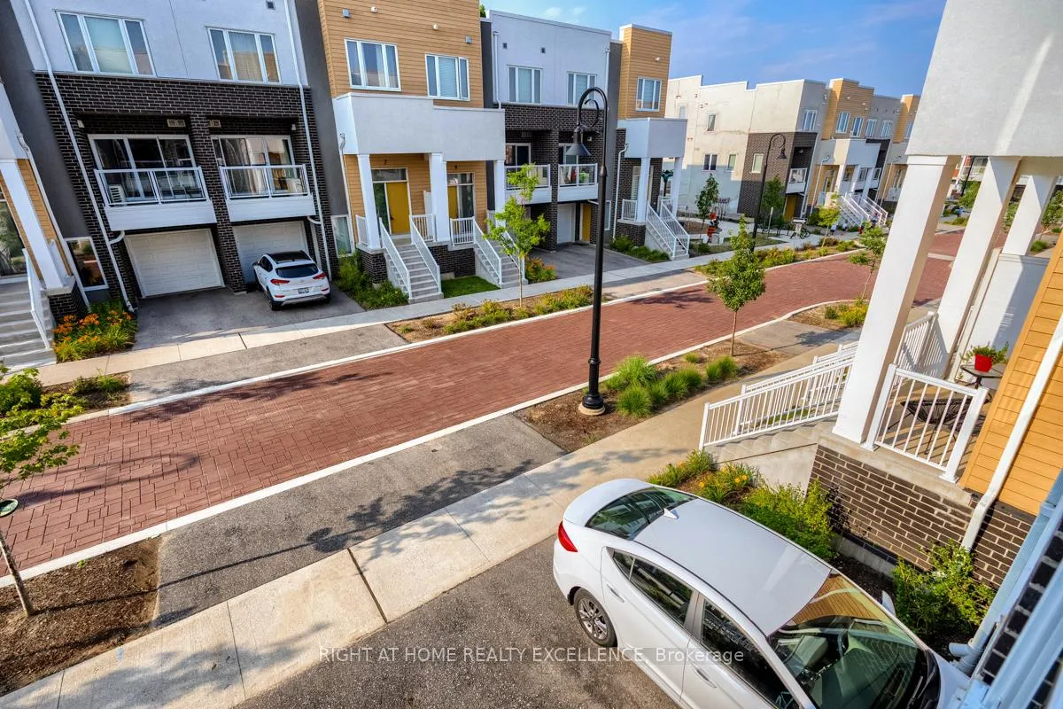 Photo 2 of Unit 4, 4 Visionary Avenue, Kitchener, Rosenburg — HOMEH