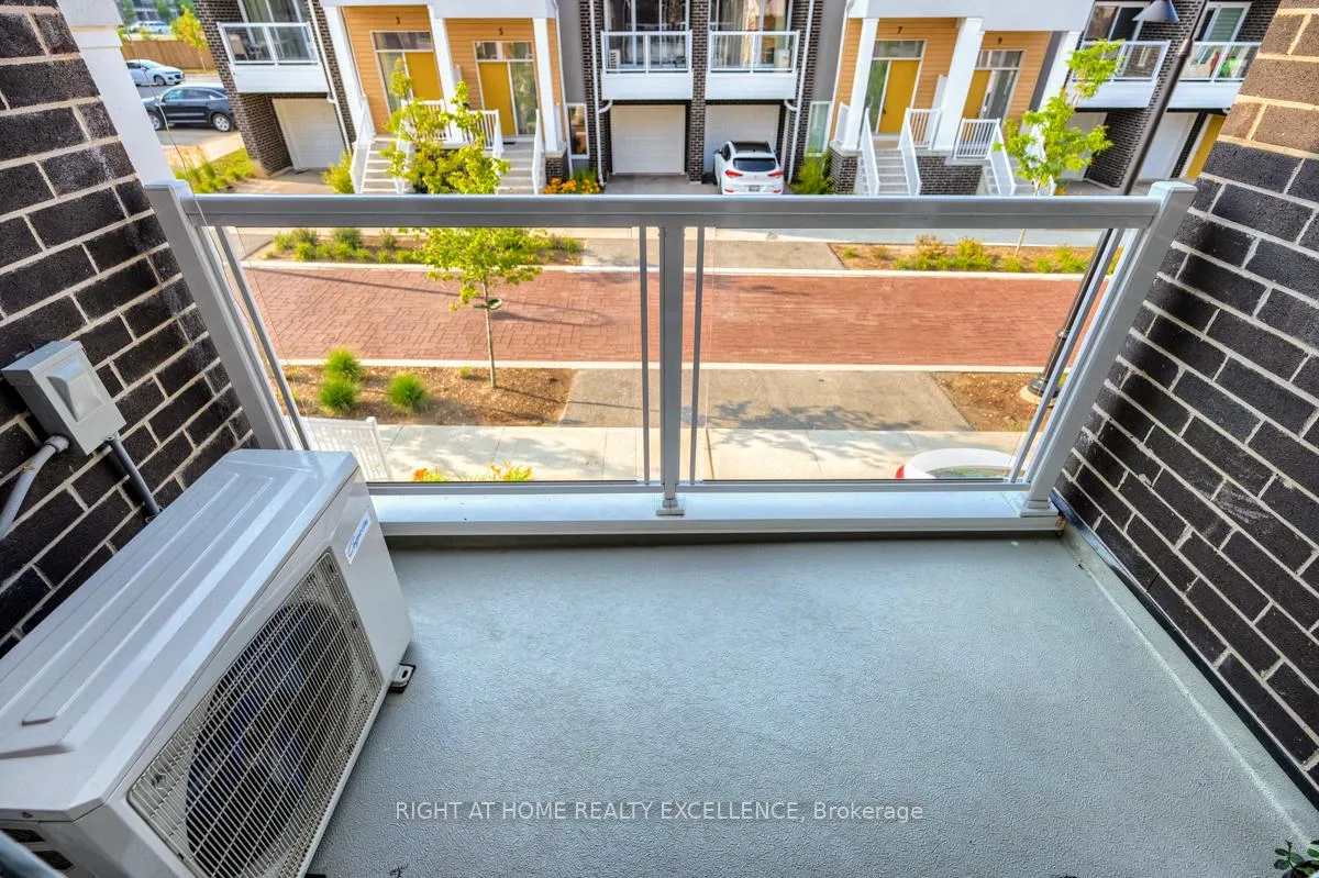 Photo 4 of Unit 4, 4 Visionary Avenue, Kitchener, Rosenburg — HOMEH