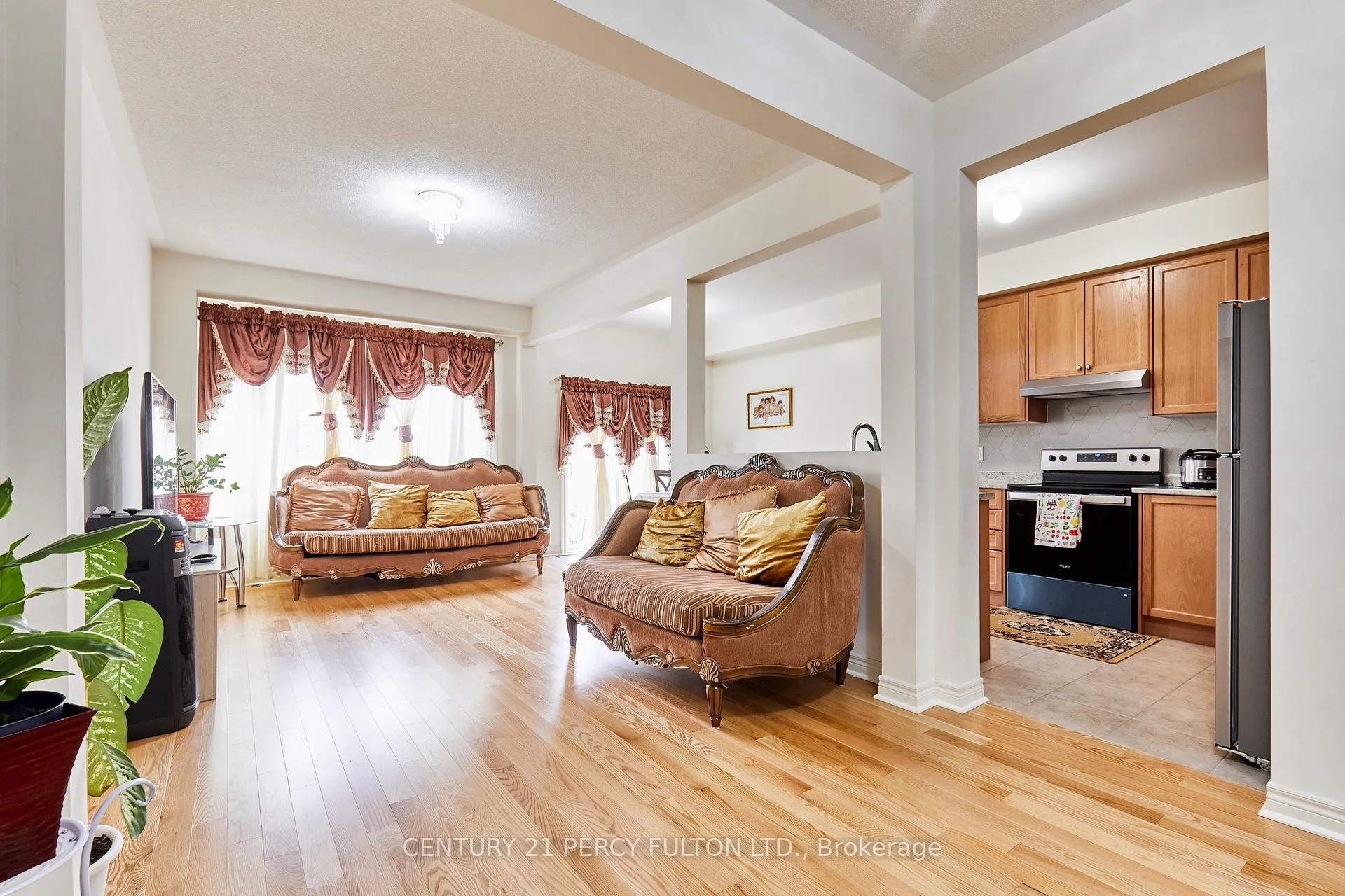 Photo 19 of 1205 Kettering Drive, Oshawa, Eastdale — HOMEH