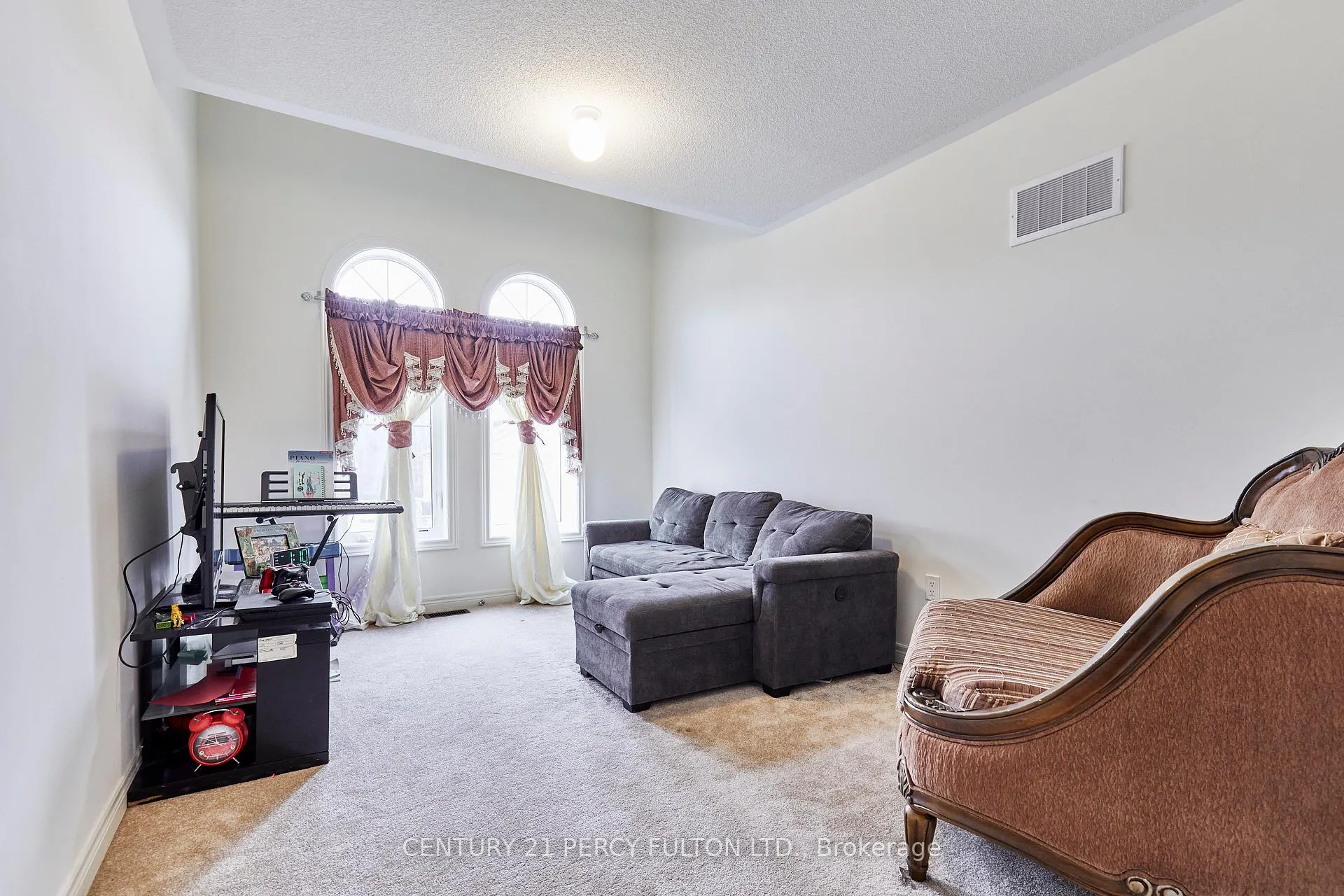 Photo 24 of 1205 Kettering Drive, Oshawa, Eastdale — HOMEH